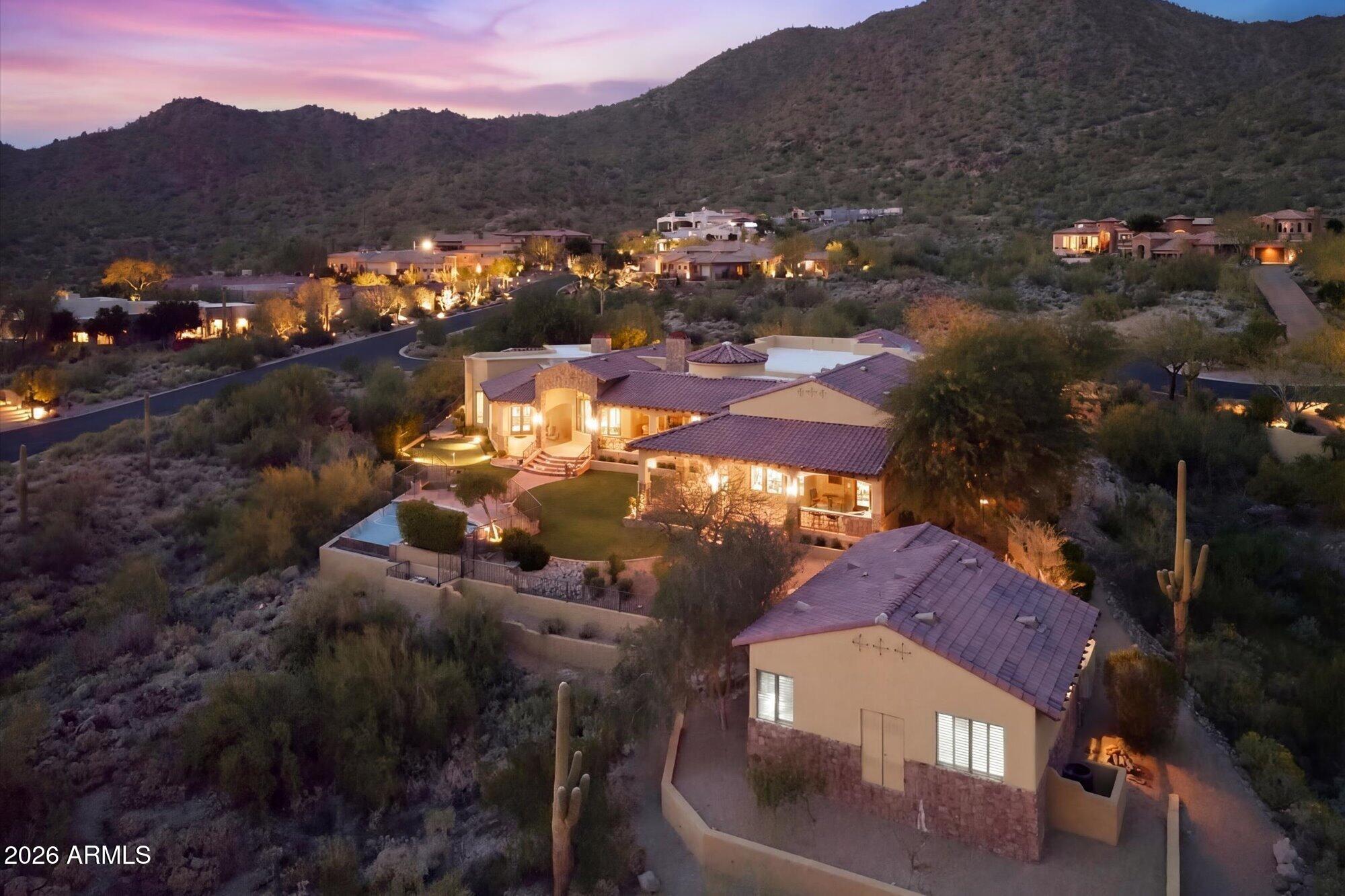 8407 E VIEW CREST Circle