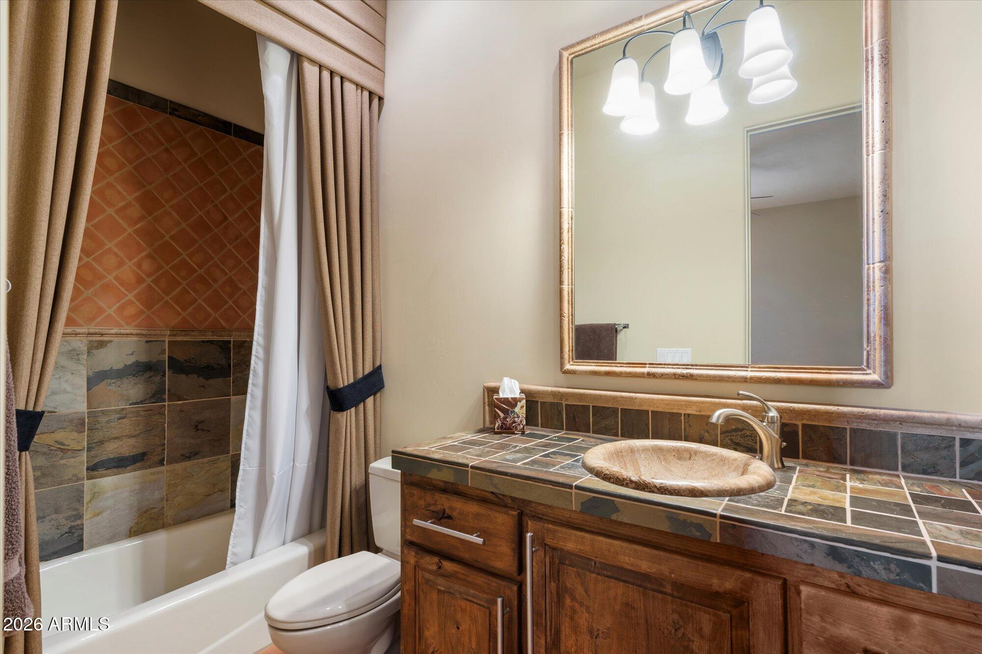 8407 E VIEW CREST Circle