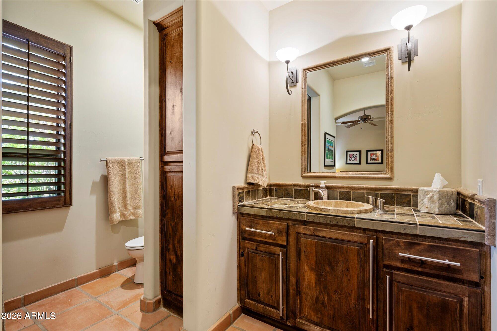 8407 E VIEW CREST Circle