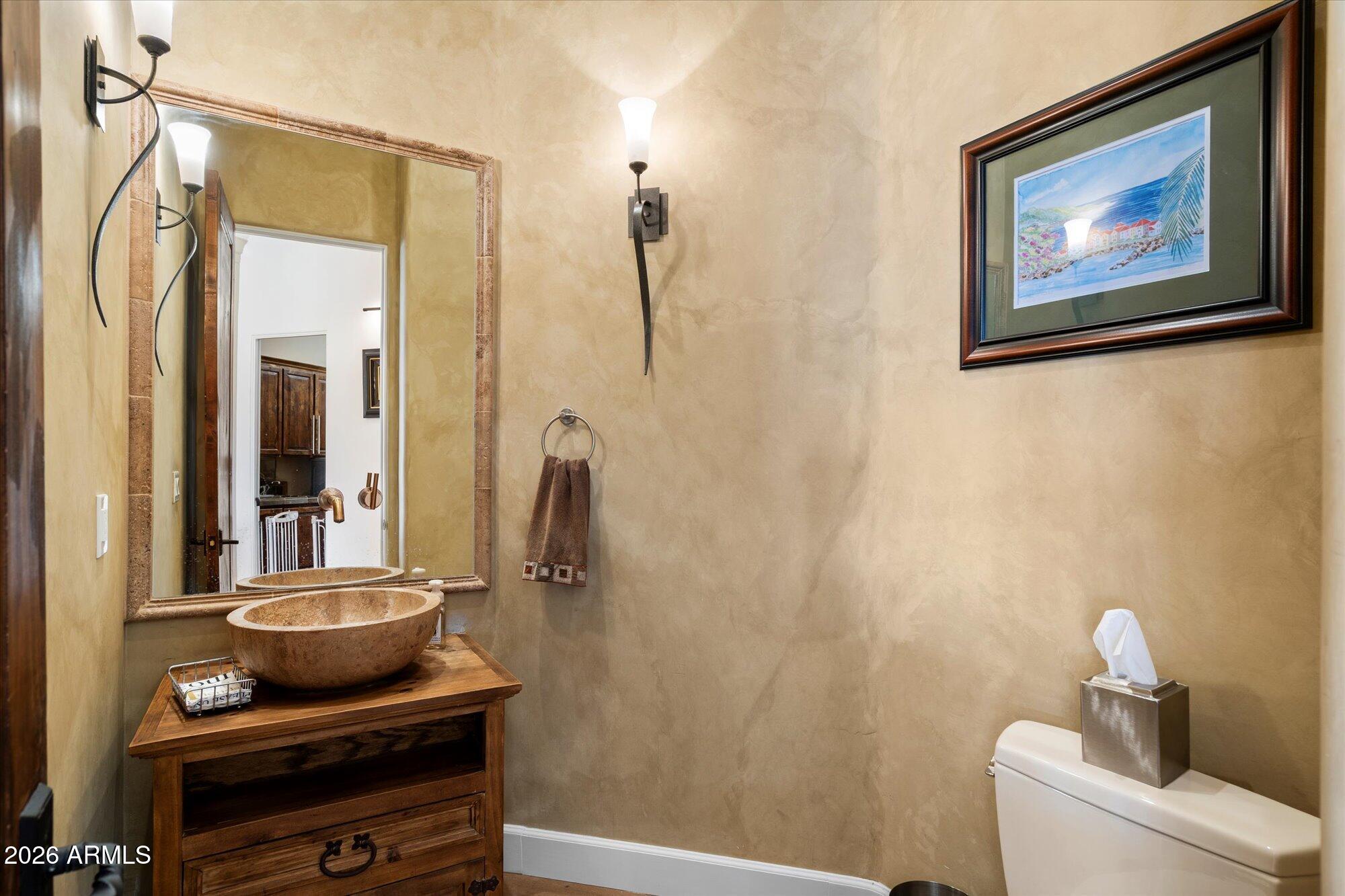 8407 E VIEW CREST Circle