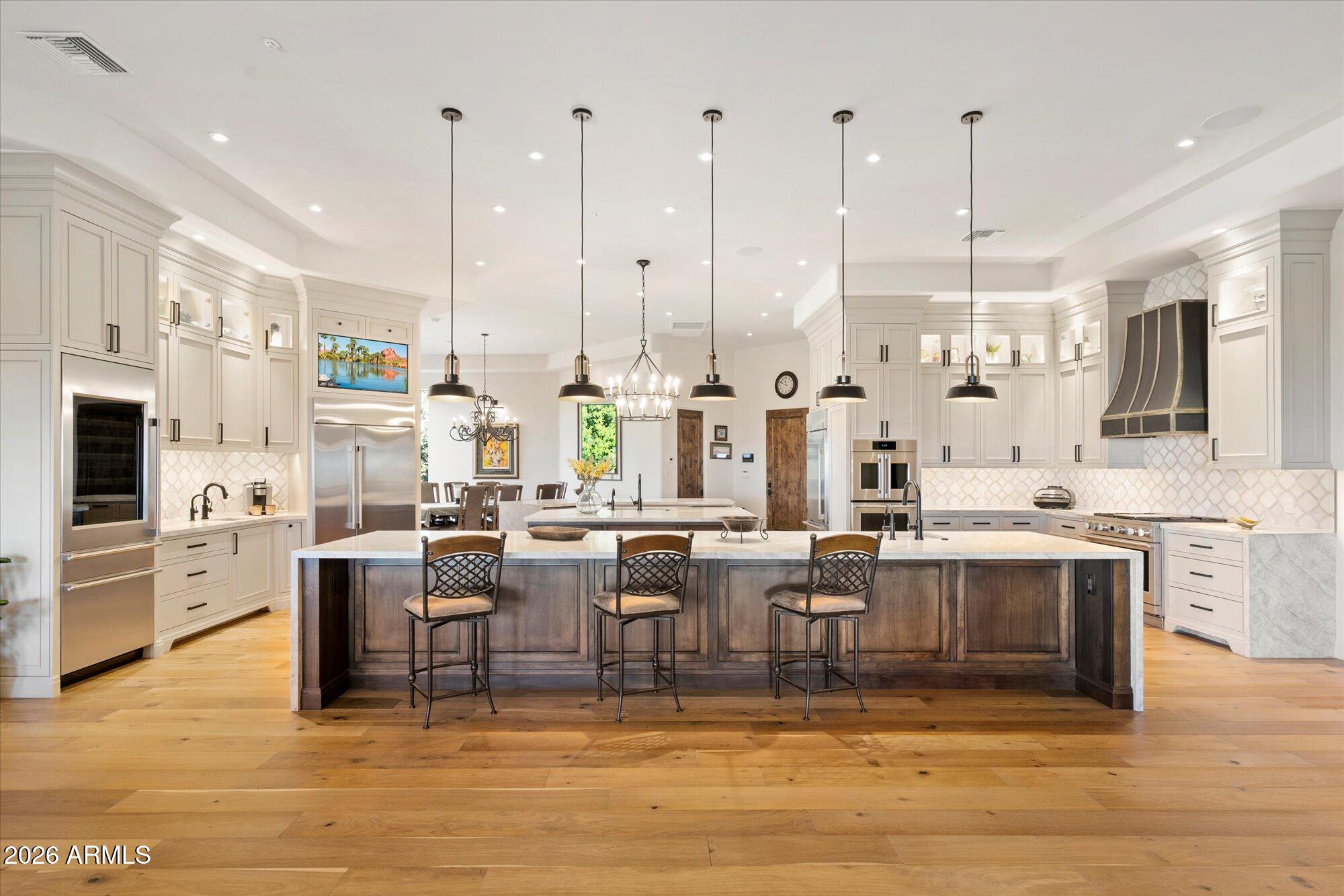 8407 E VIEW CREST Circle