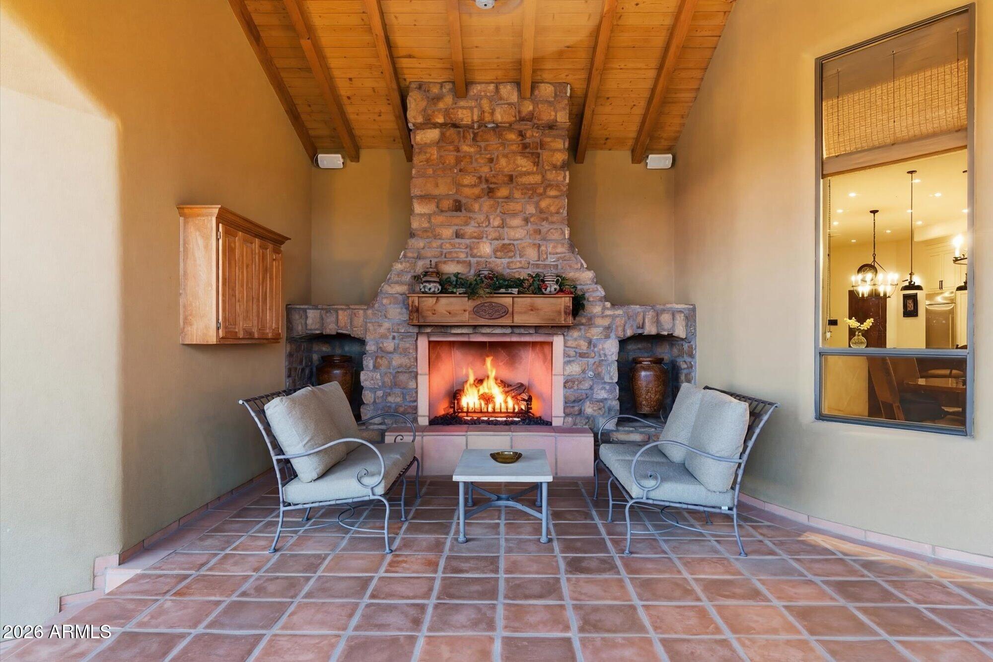 8407 E VIEW CREST Circle