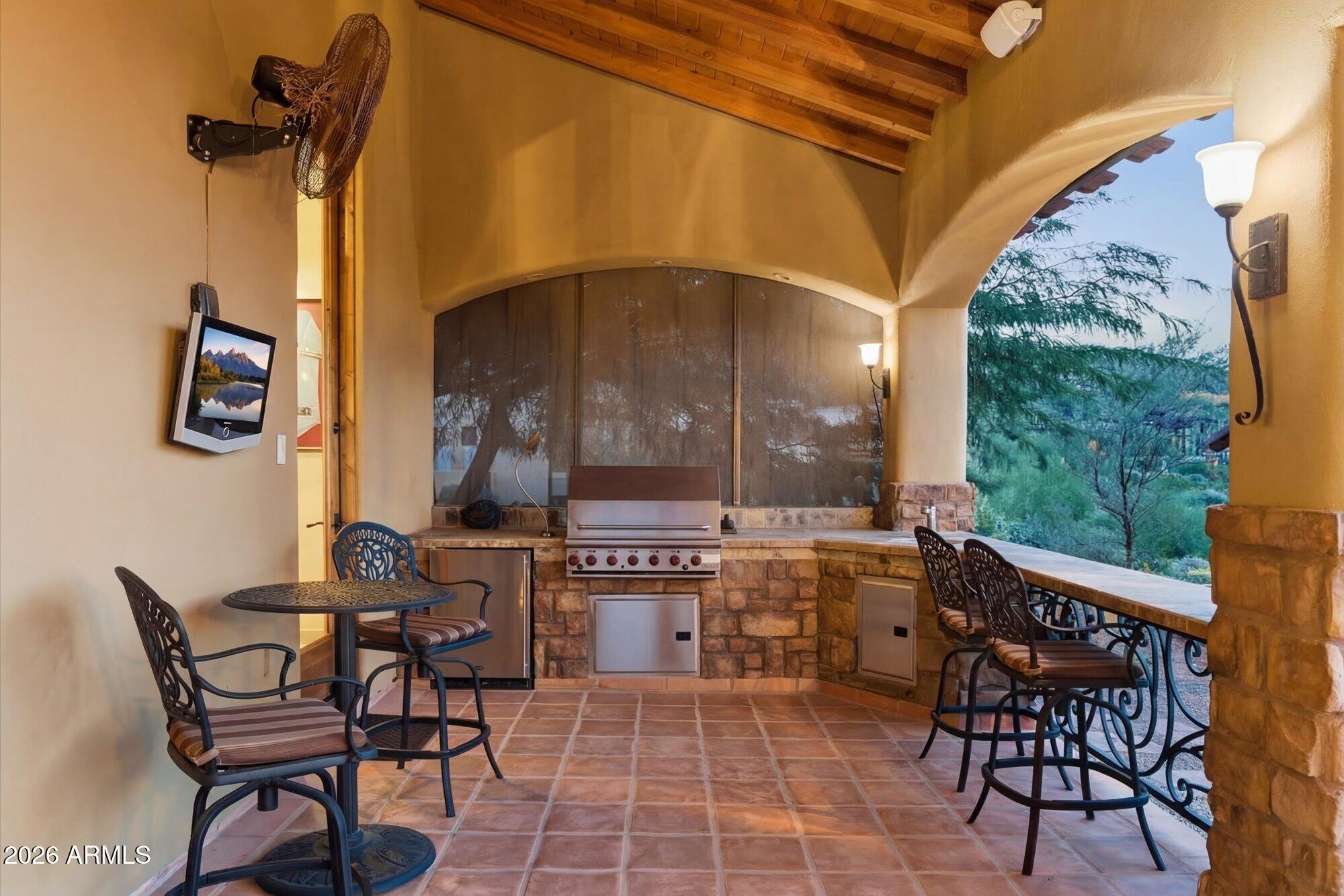 8407 E VIEW CREST Circle