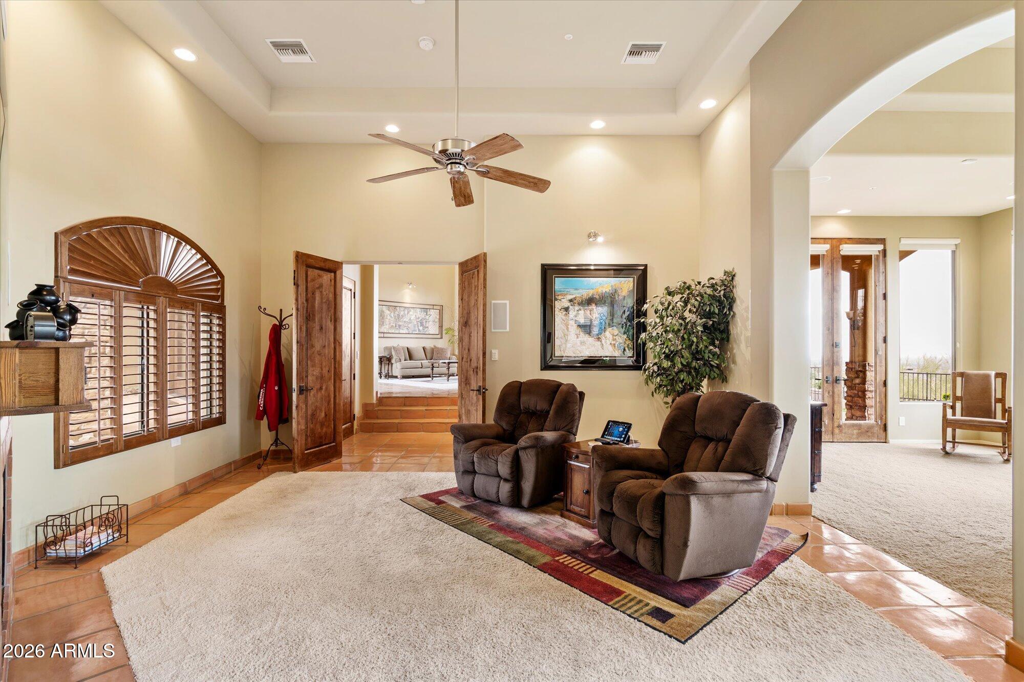 8407 E VIEW CREST Circle