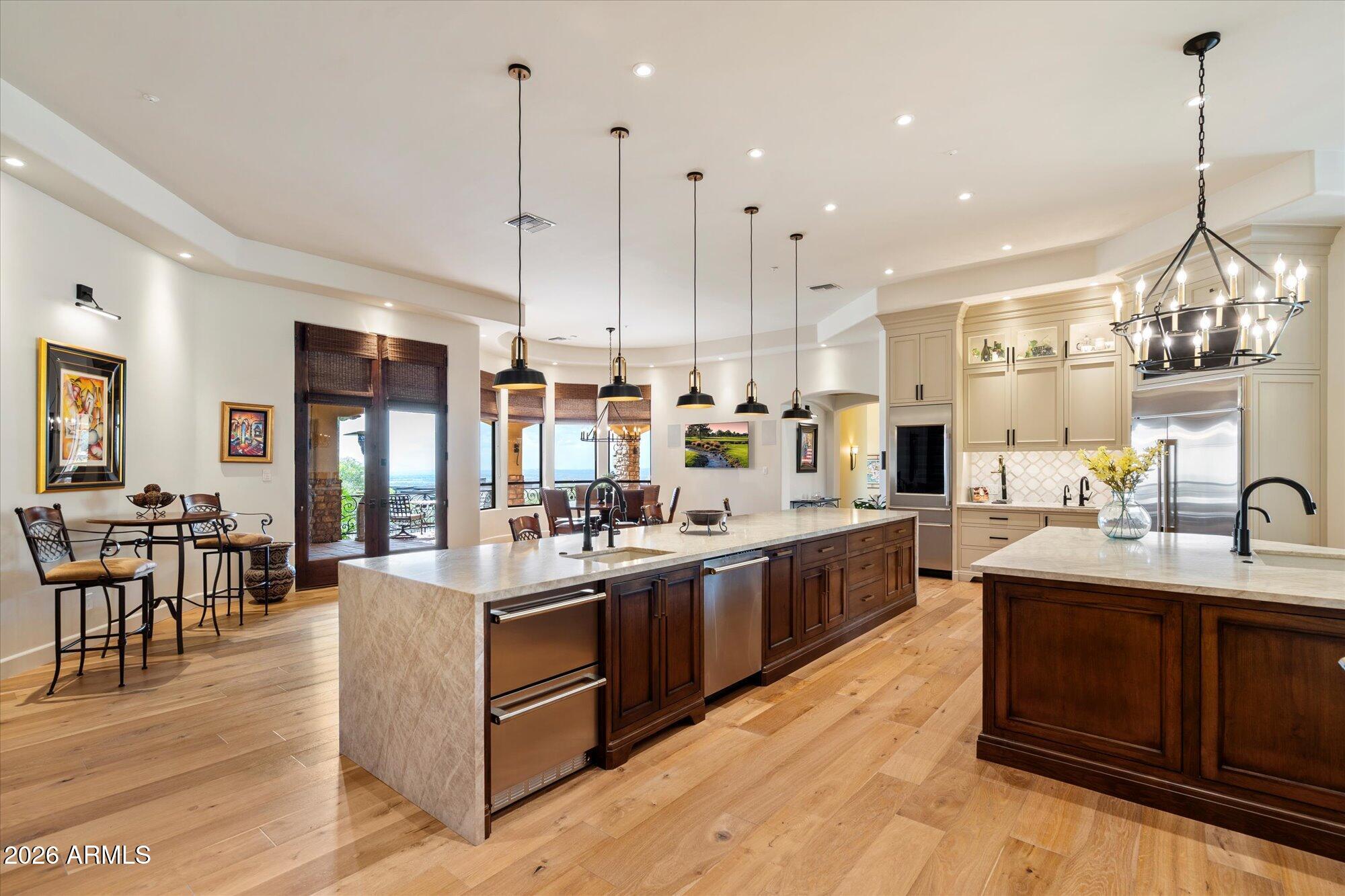 8407 E VIEW CREST Circle