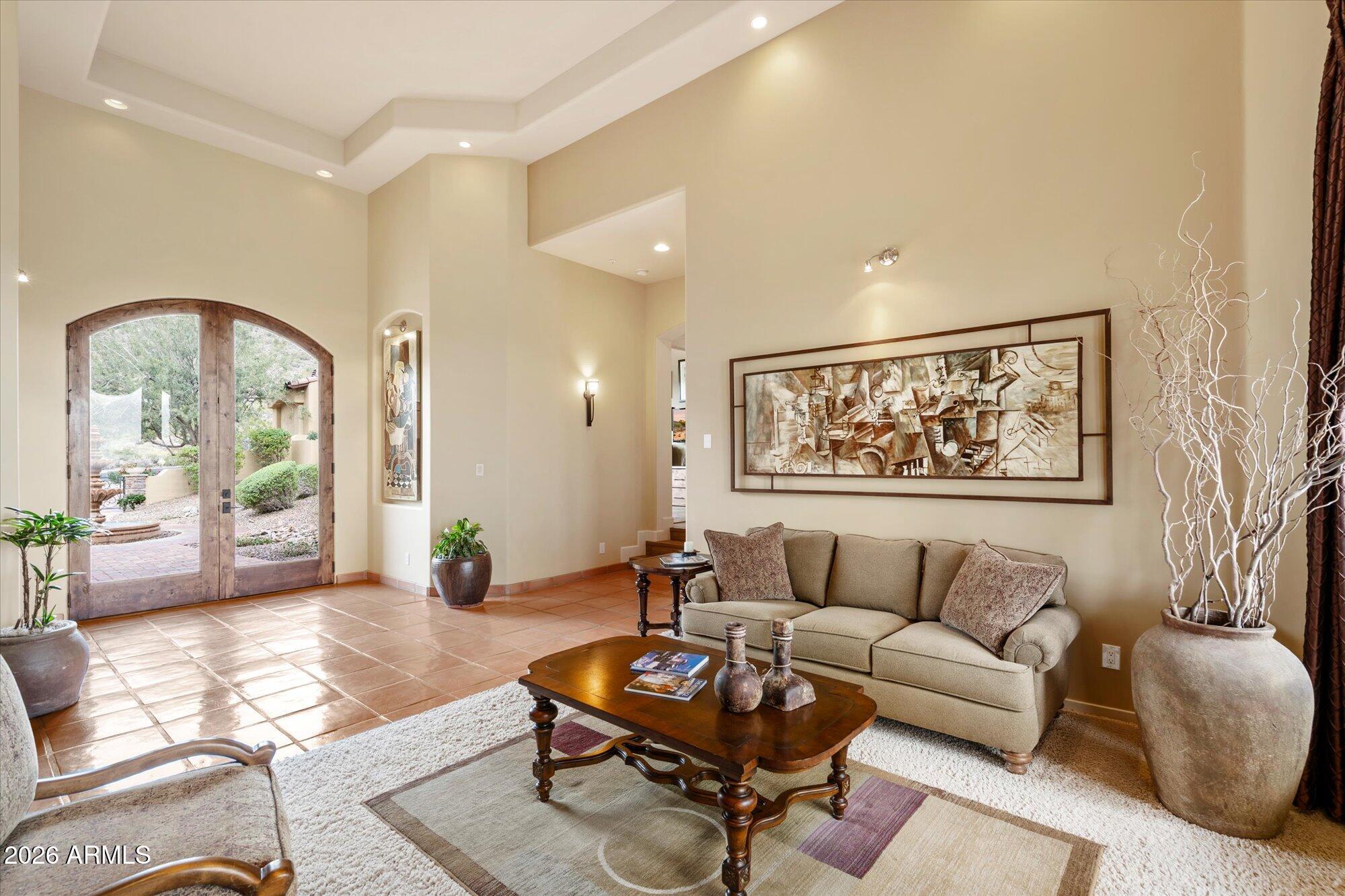 8407 E VIEW CREST Circle