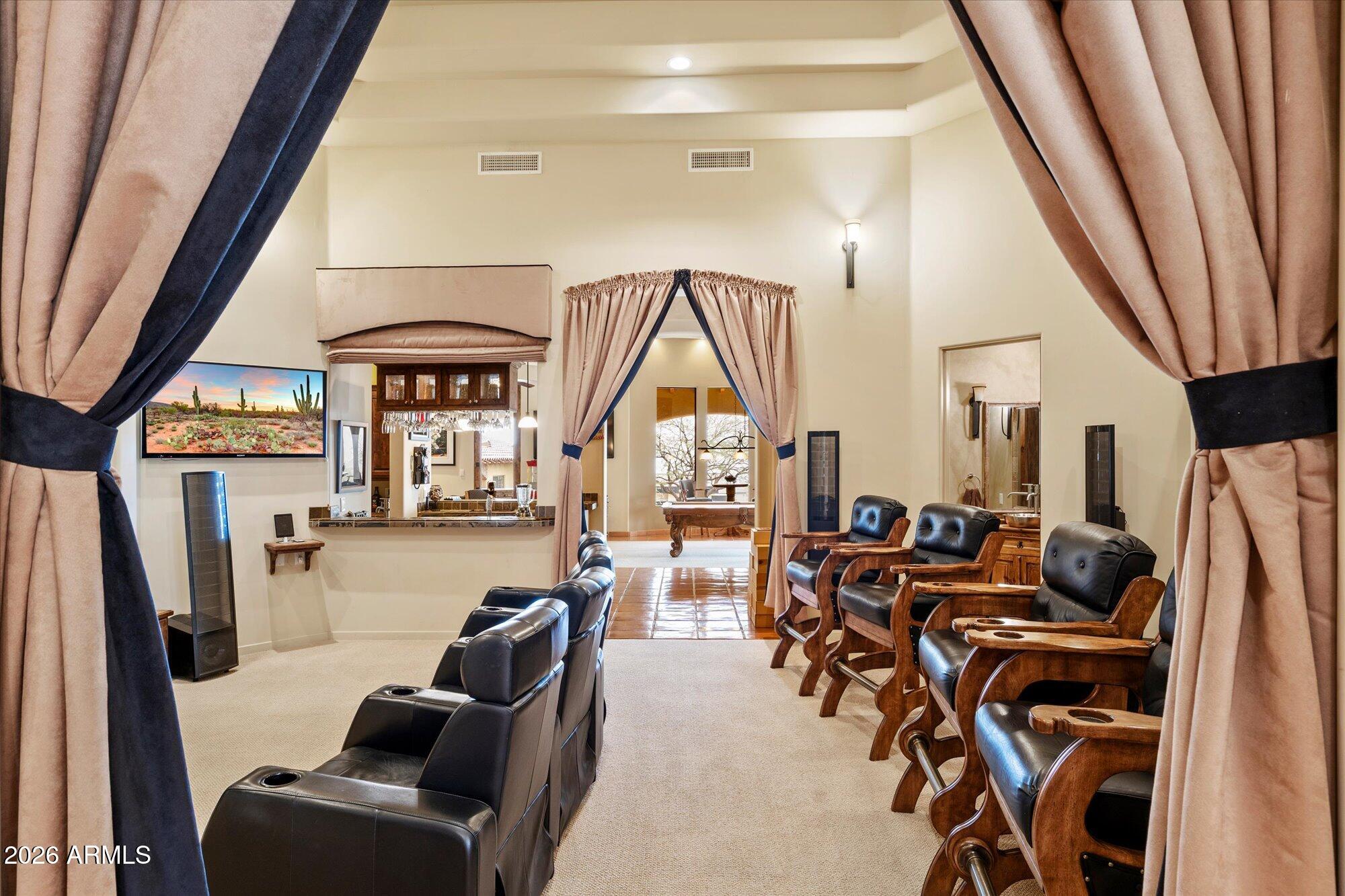 8407 E VIEW CREST Circle