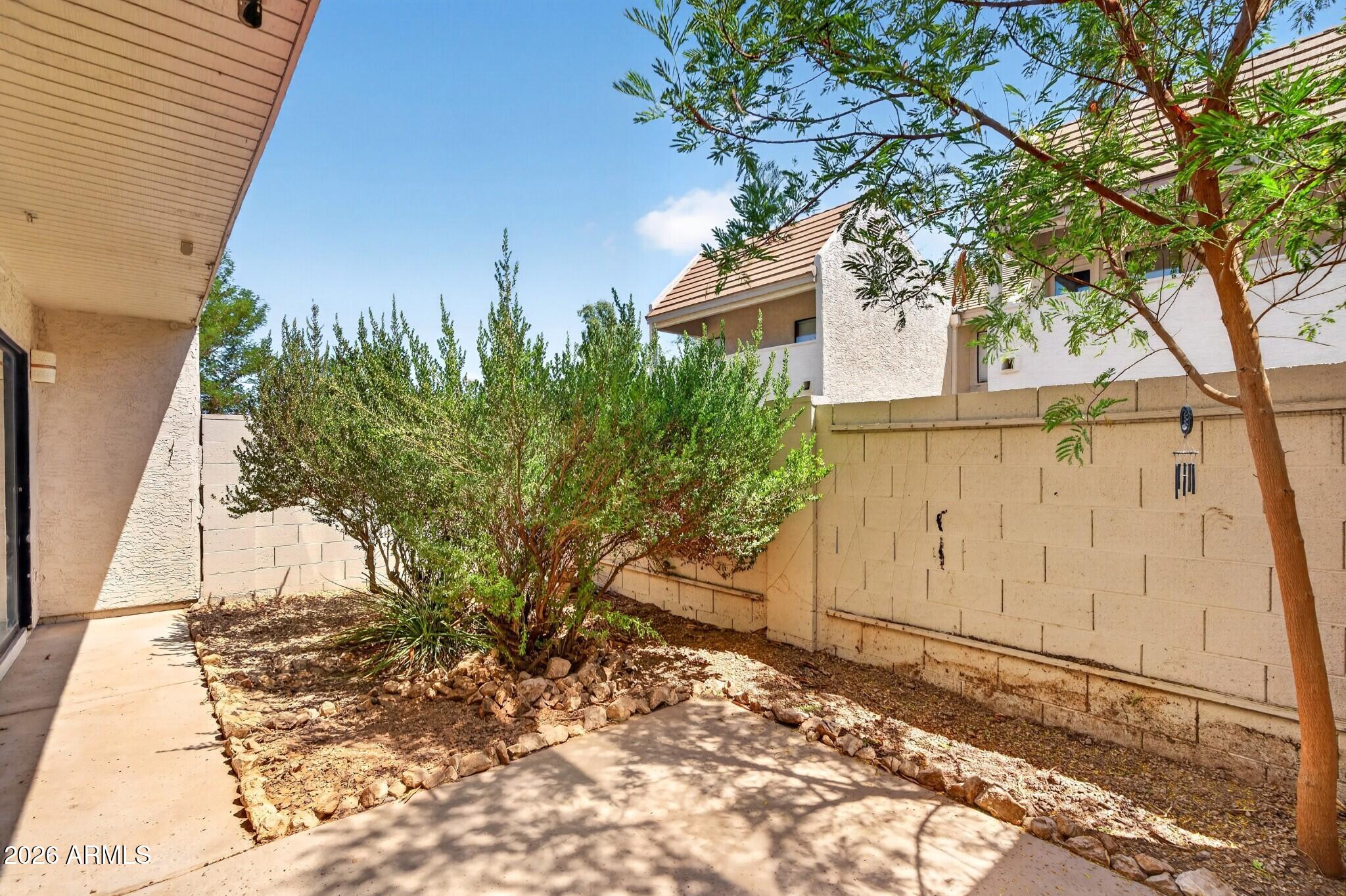 821 E REDONDO Drive