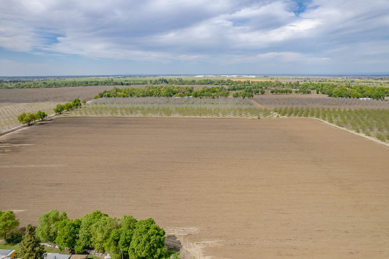 20660 Old River Road