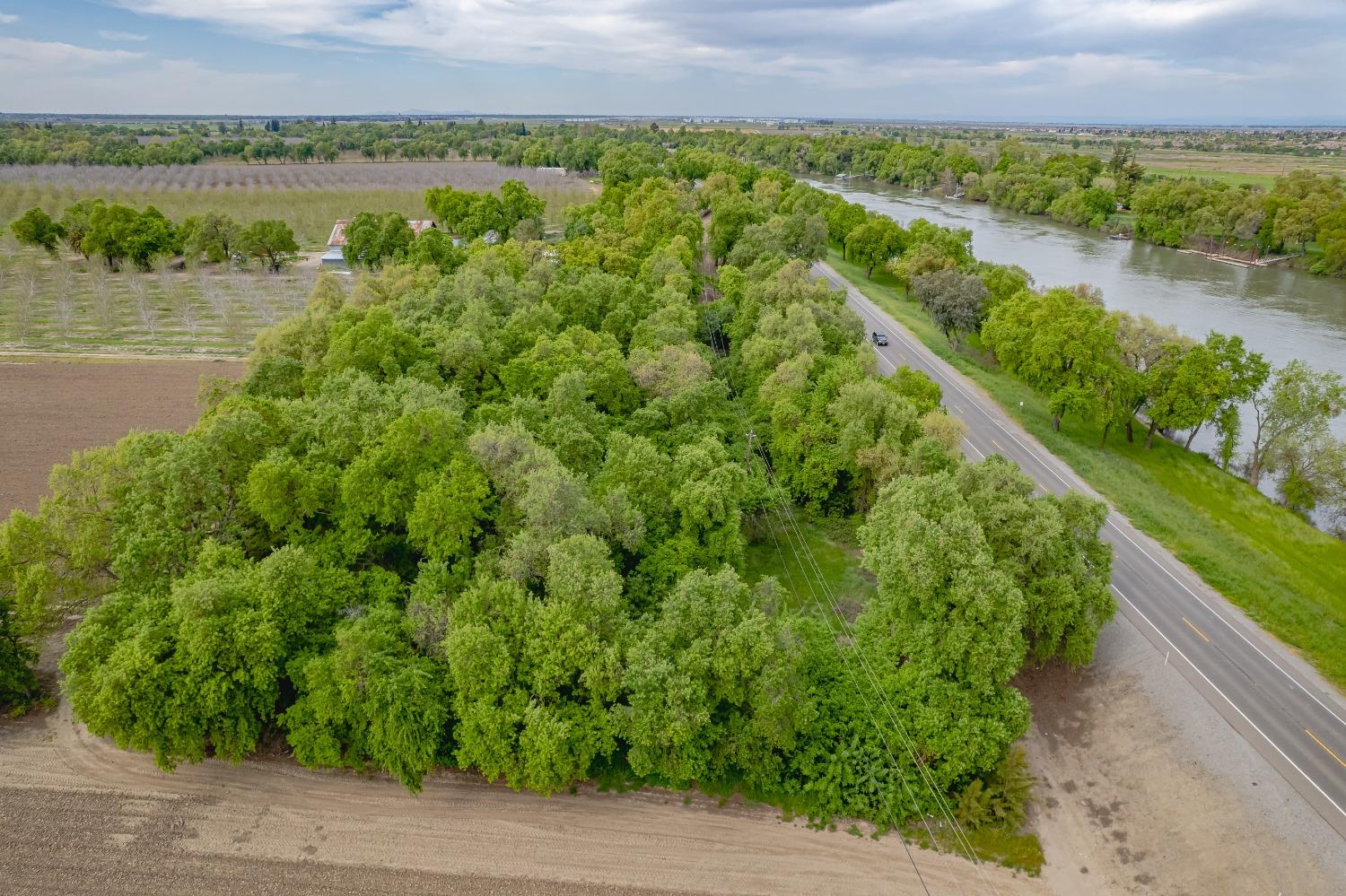 20660 Old River Road