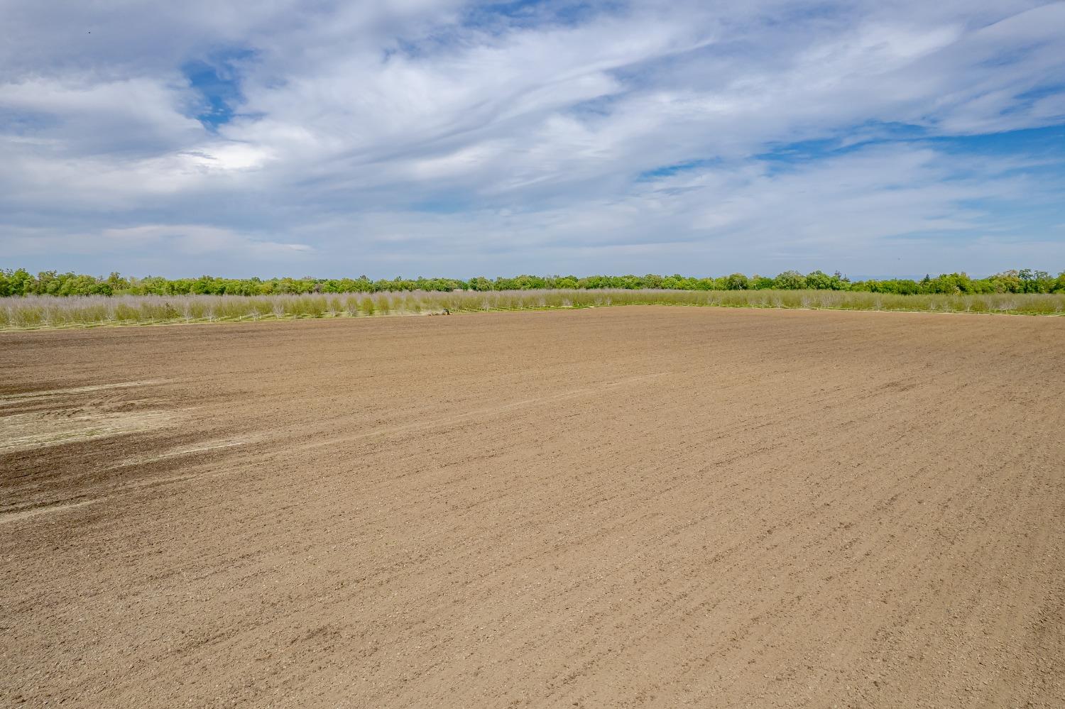 20660 Old River Road