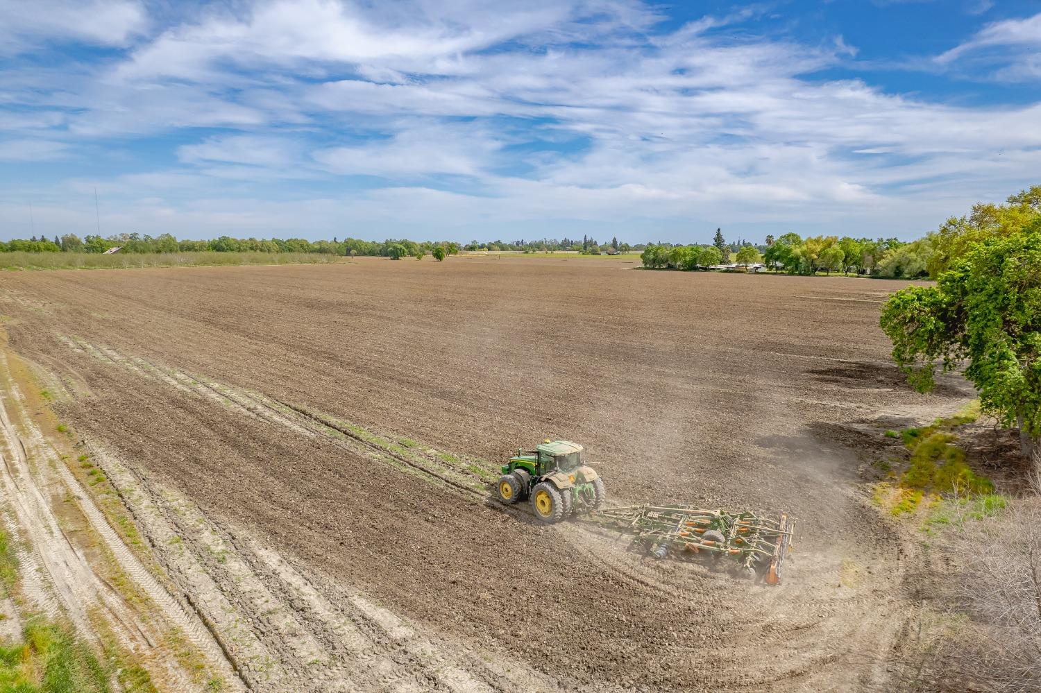 20660 Old River Road