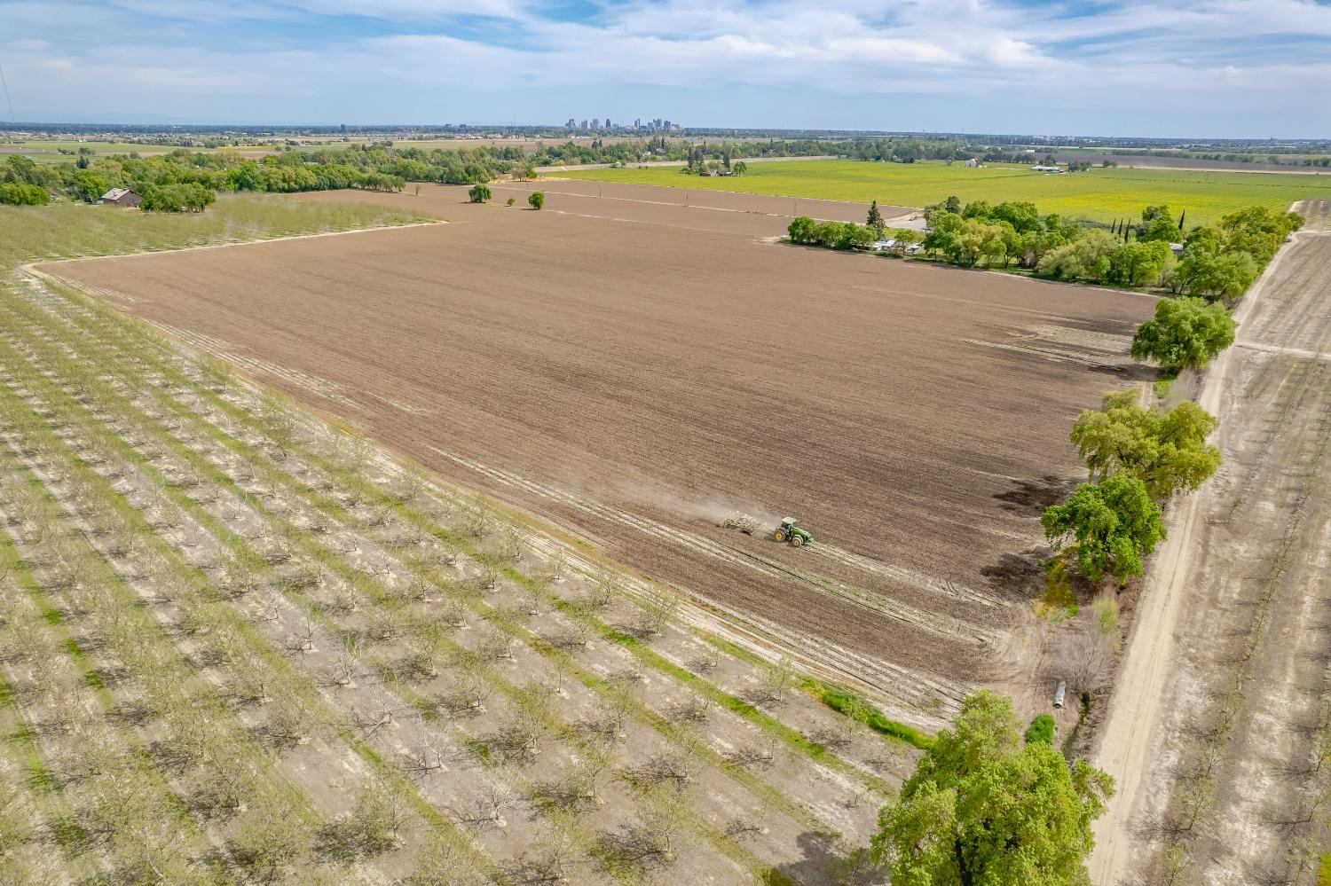 20660 Old River Road