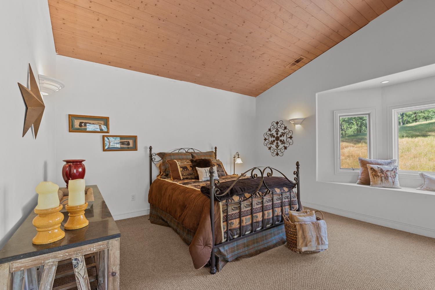 14801 Vaira Ranch Road