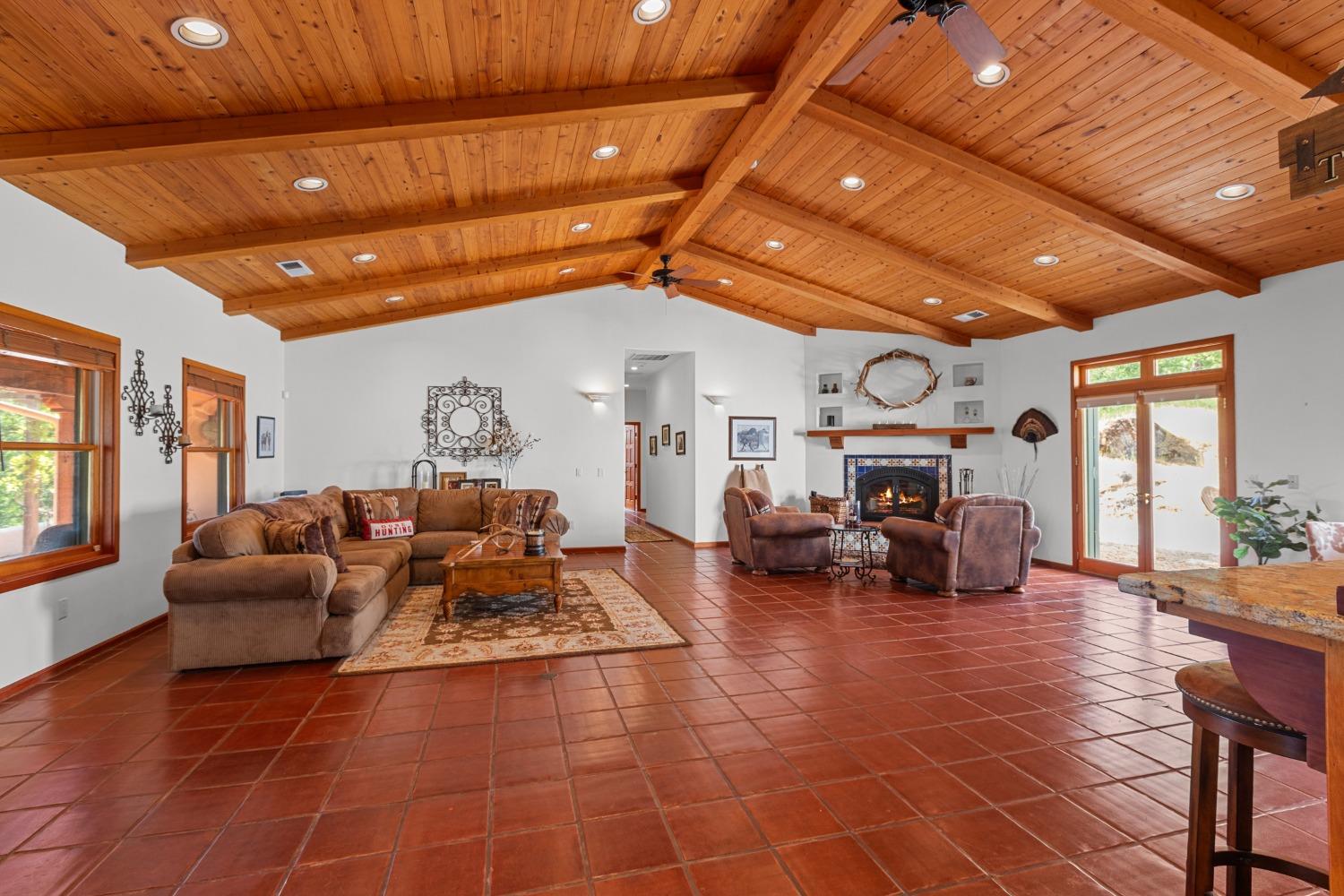 14801 Vaira Ranch Road