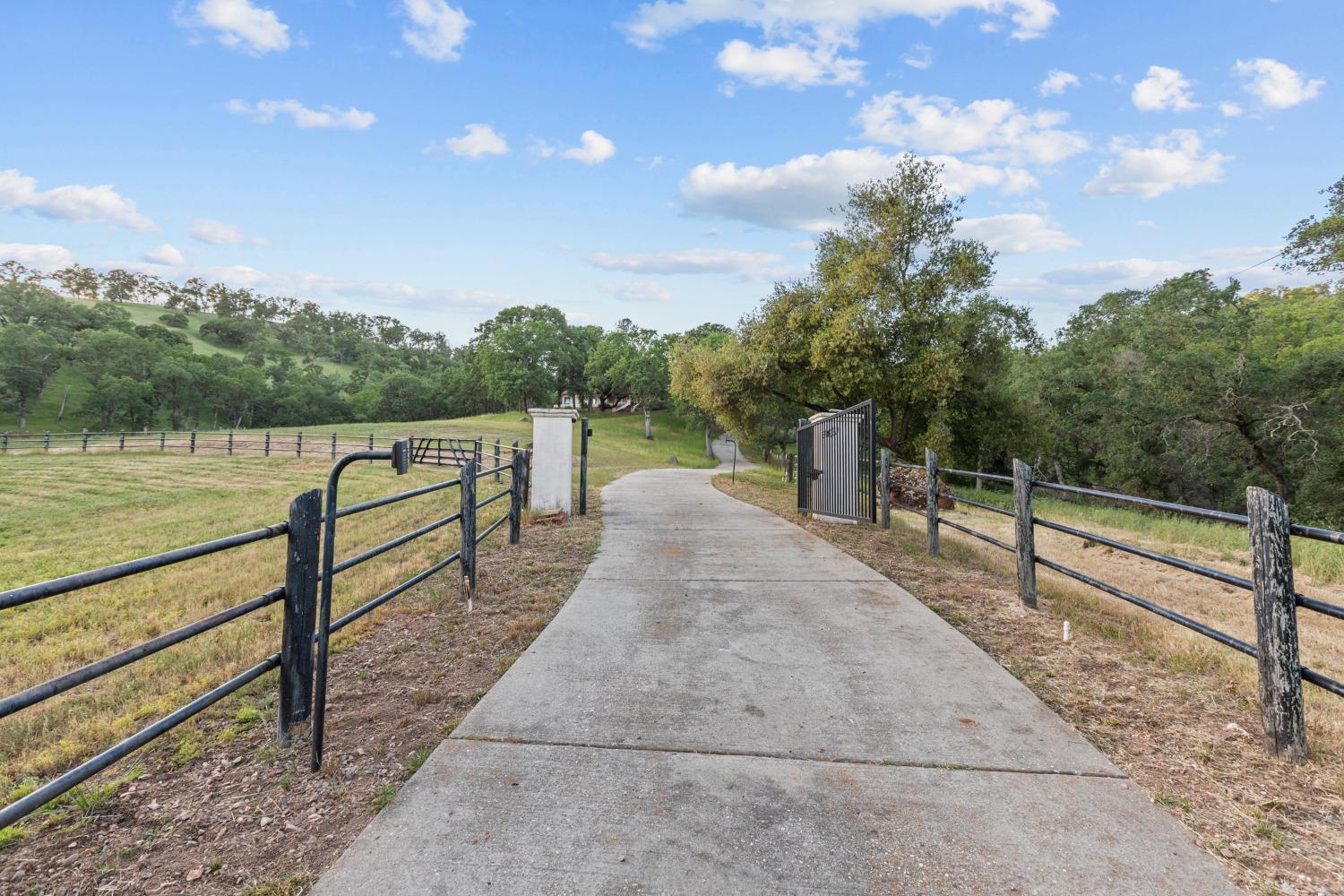 14801 Vaira Ranch Road