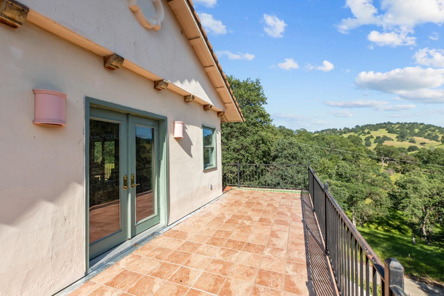 14801 Vaira Ranch Road