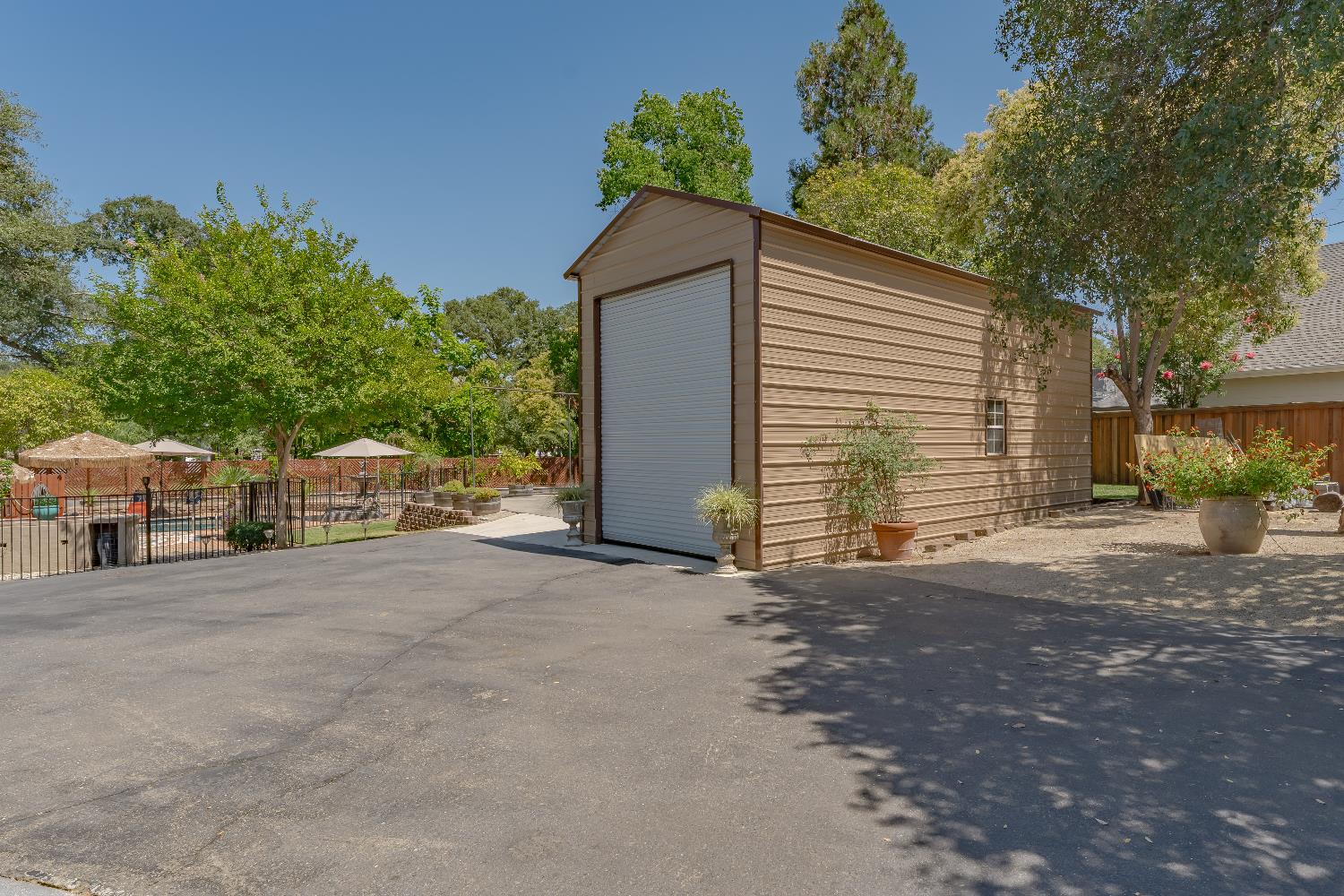 5770 Hoffman Lane
