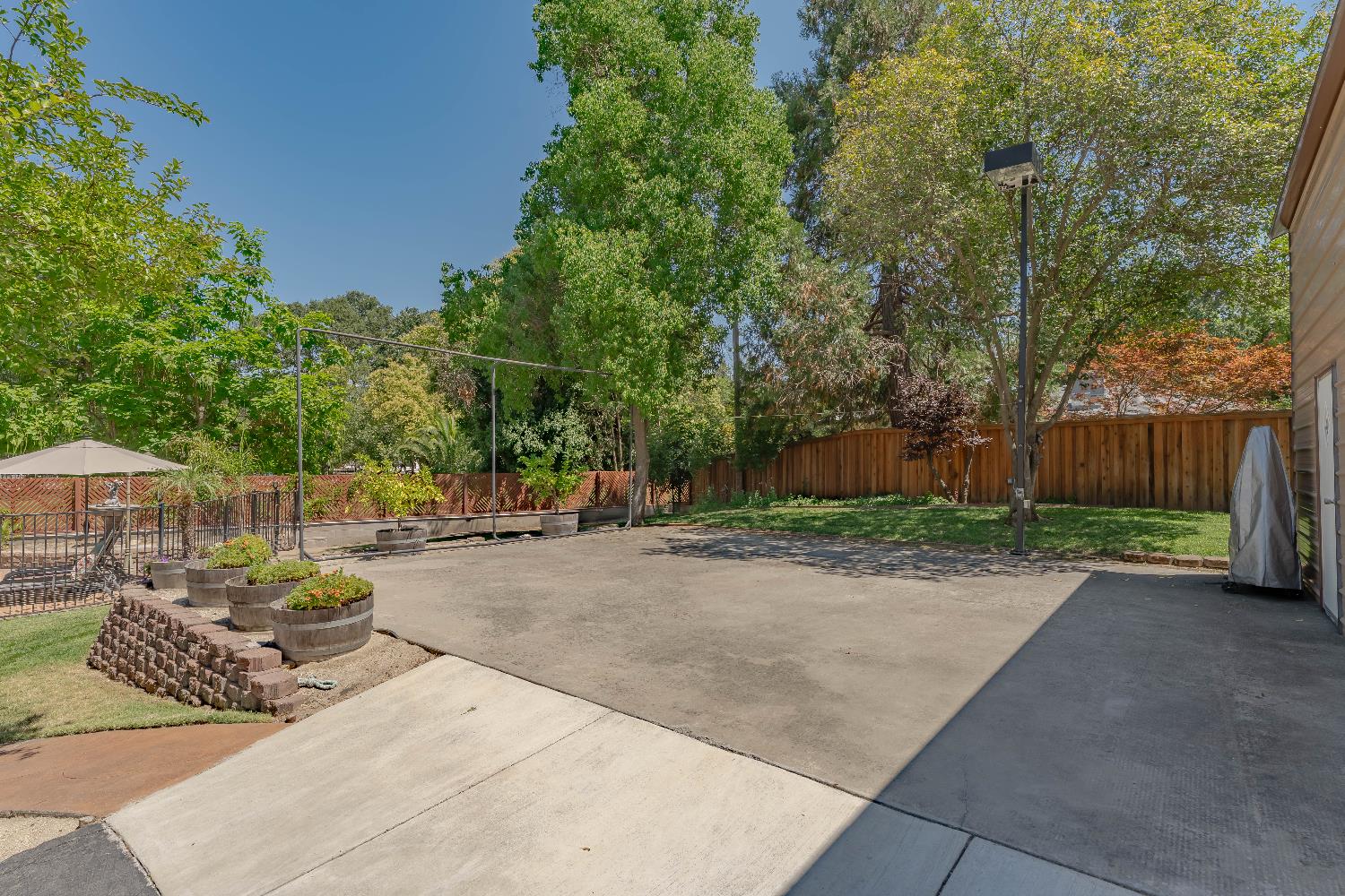 5770 Hoffman Lane