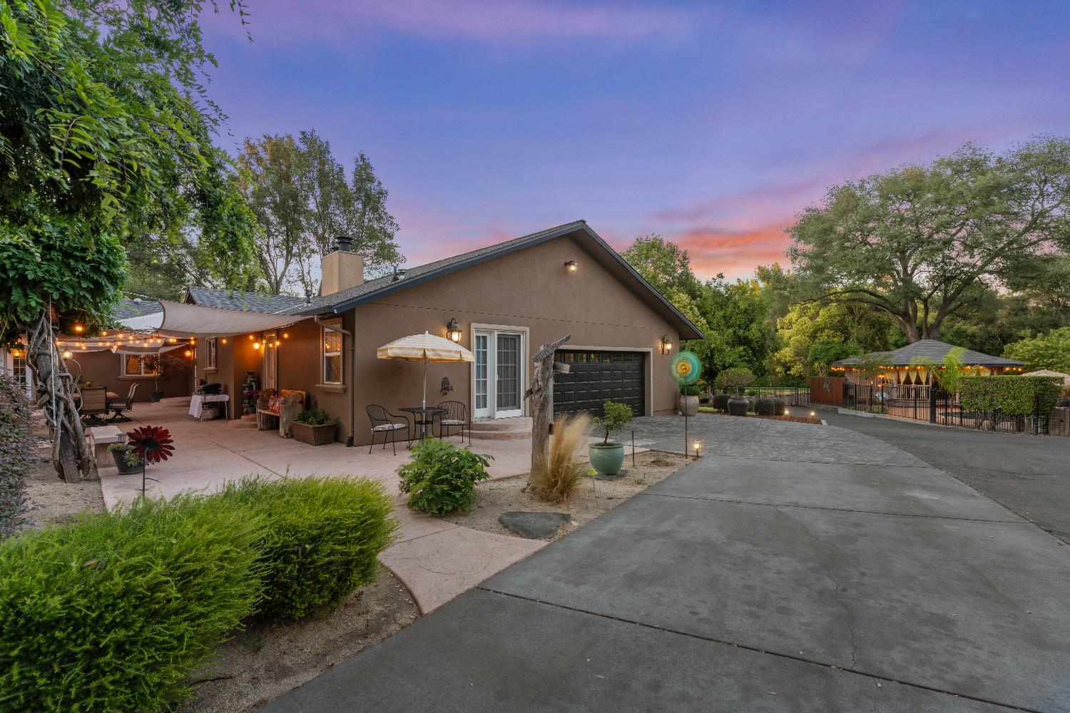 5770 Hoffman Lane