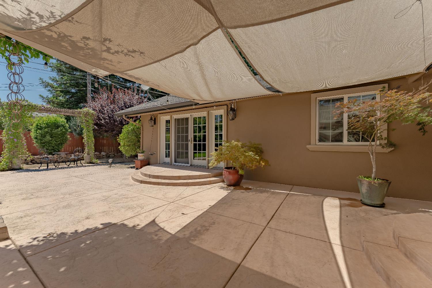 5770 Hoffman Lane