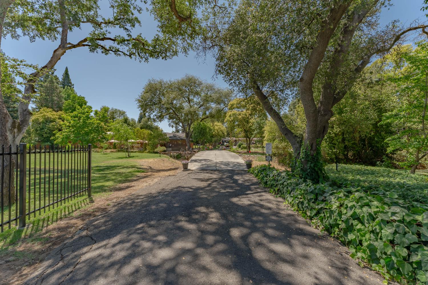 5770 Hoffman Lane