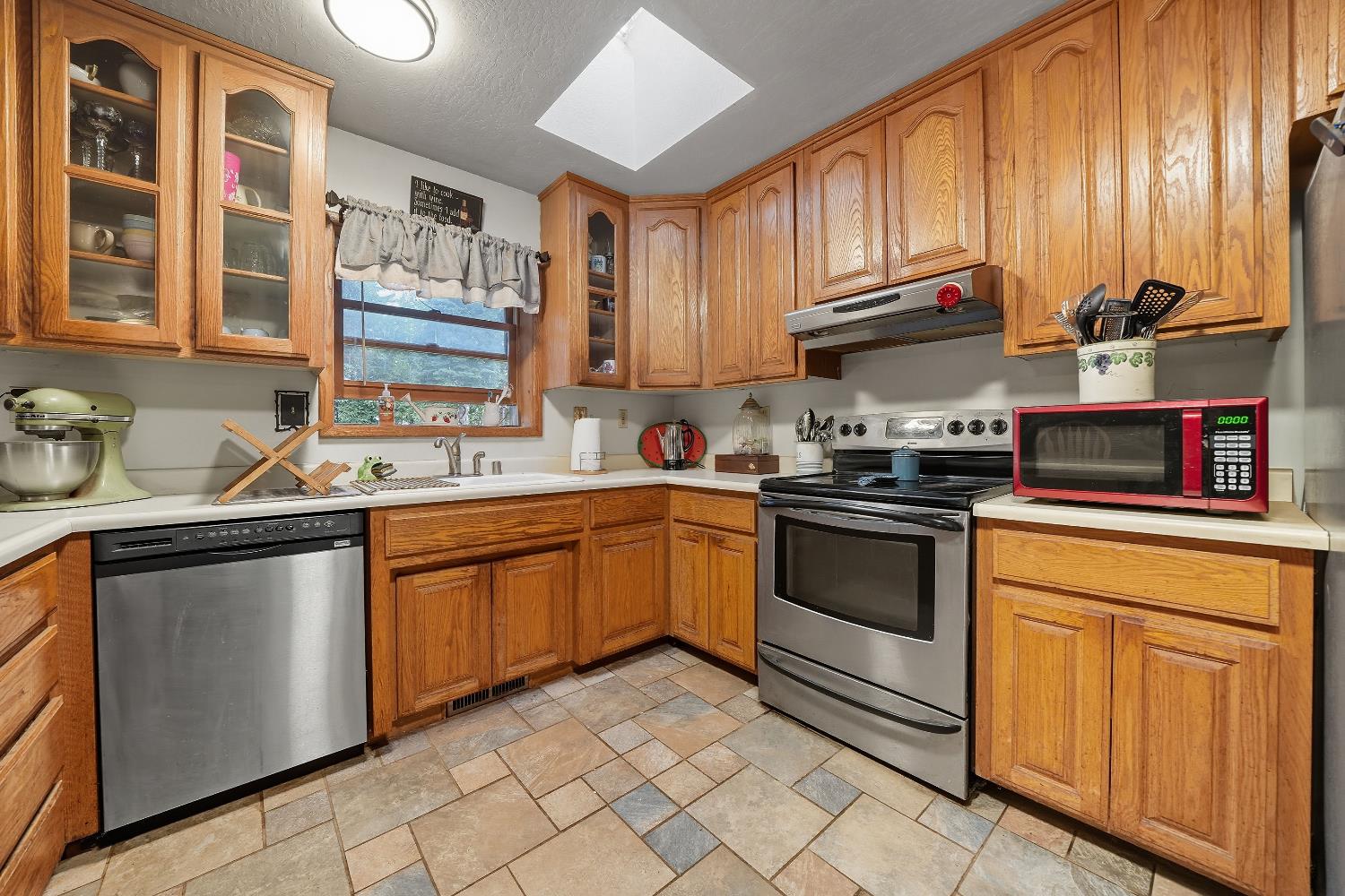 16720 Doolittle Lane