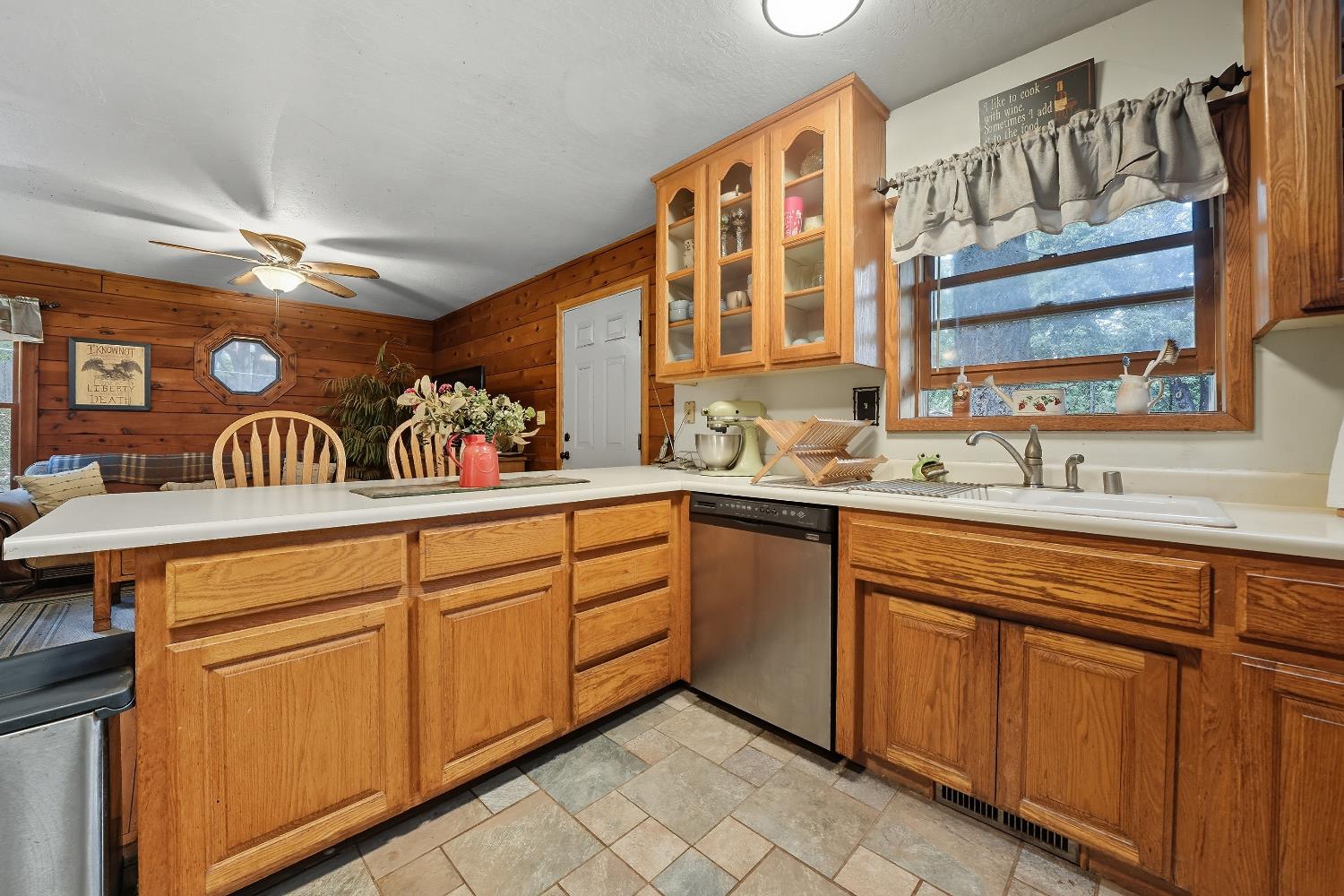 16720 Doolittle Lane