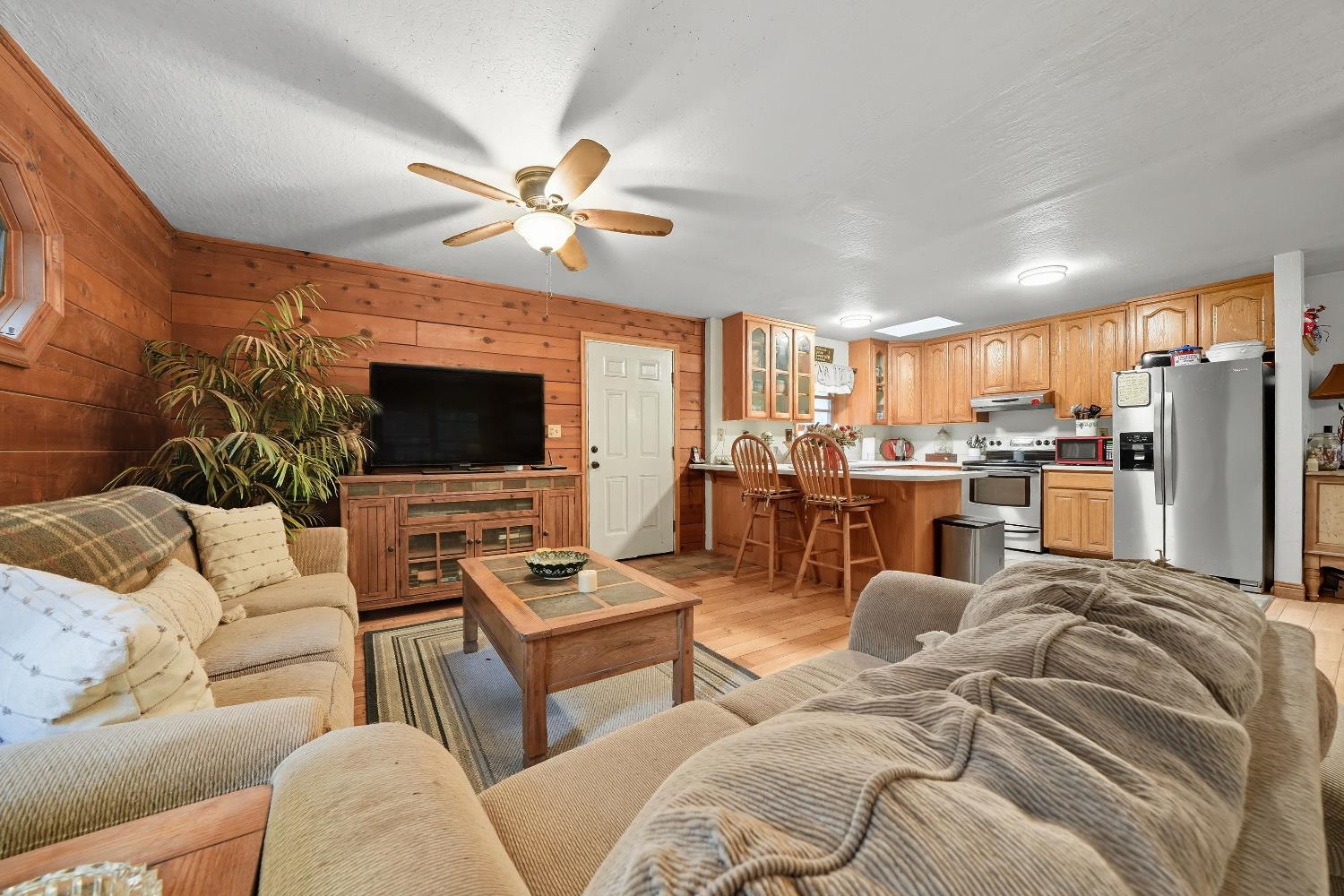 16720 Doolittle Lane