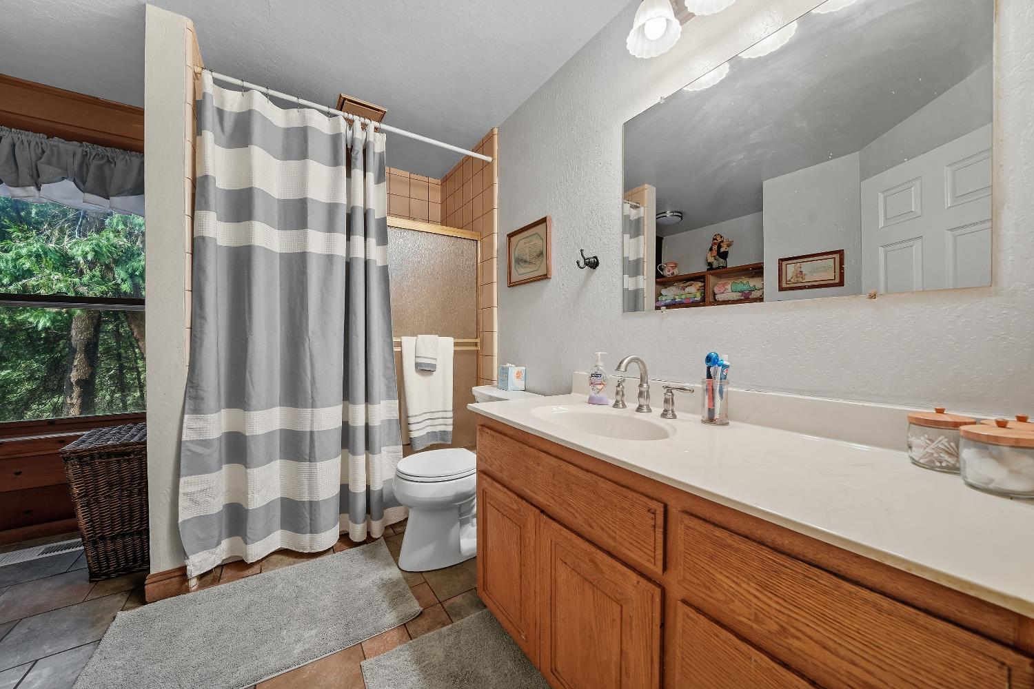 16720 Doolittle Lane