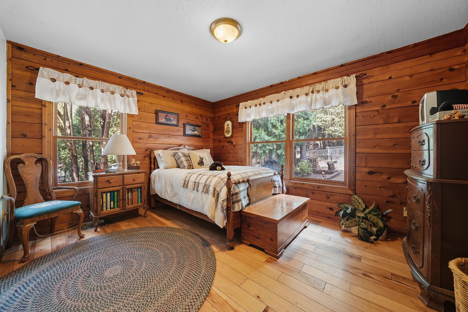 16720 Doolittle Lane