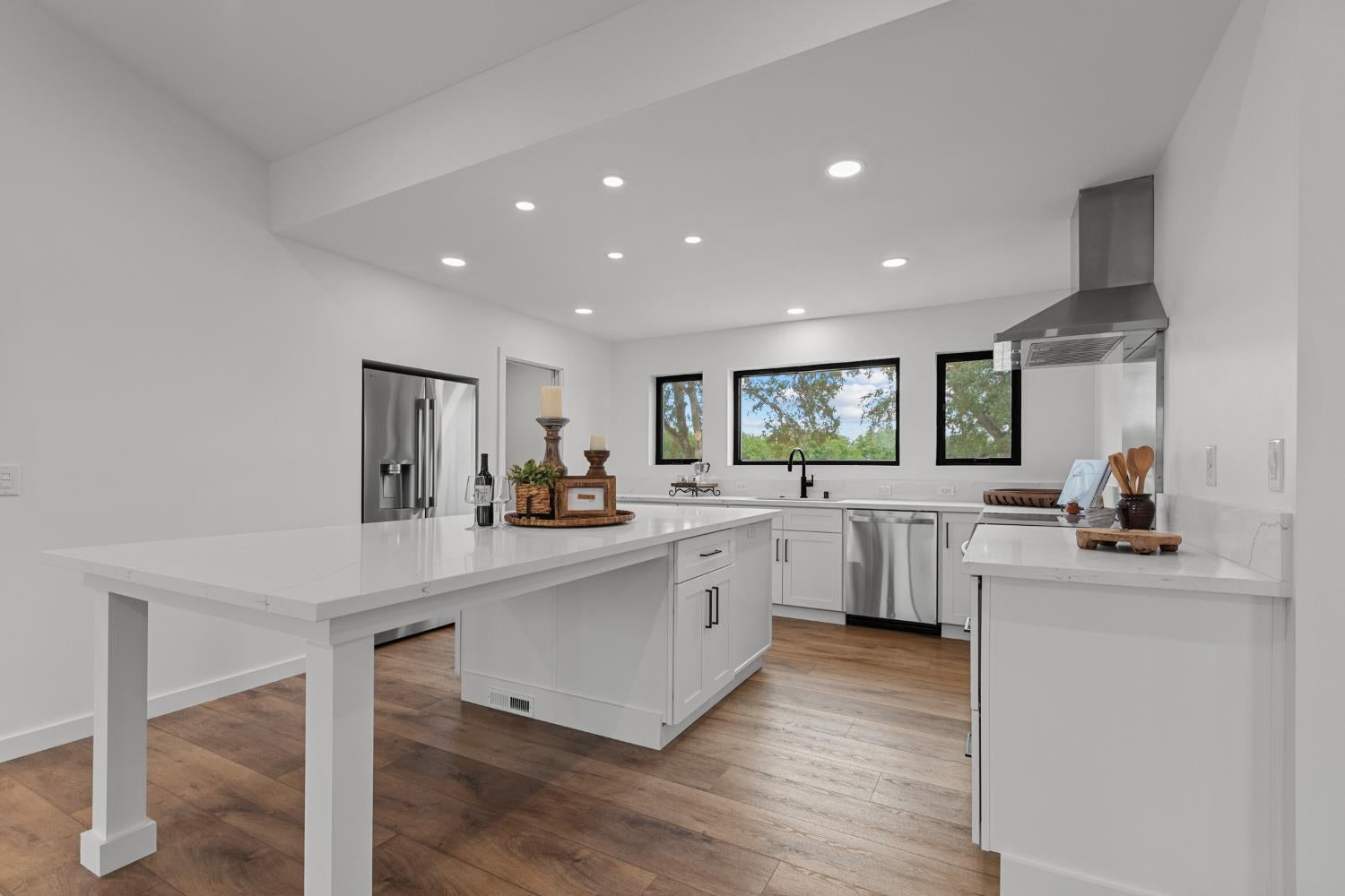 10880 Valley Drive