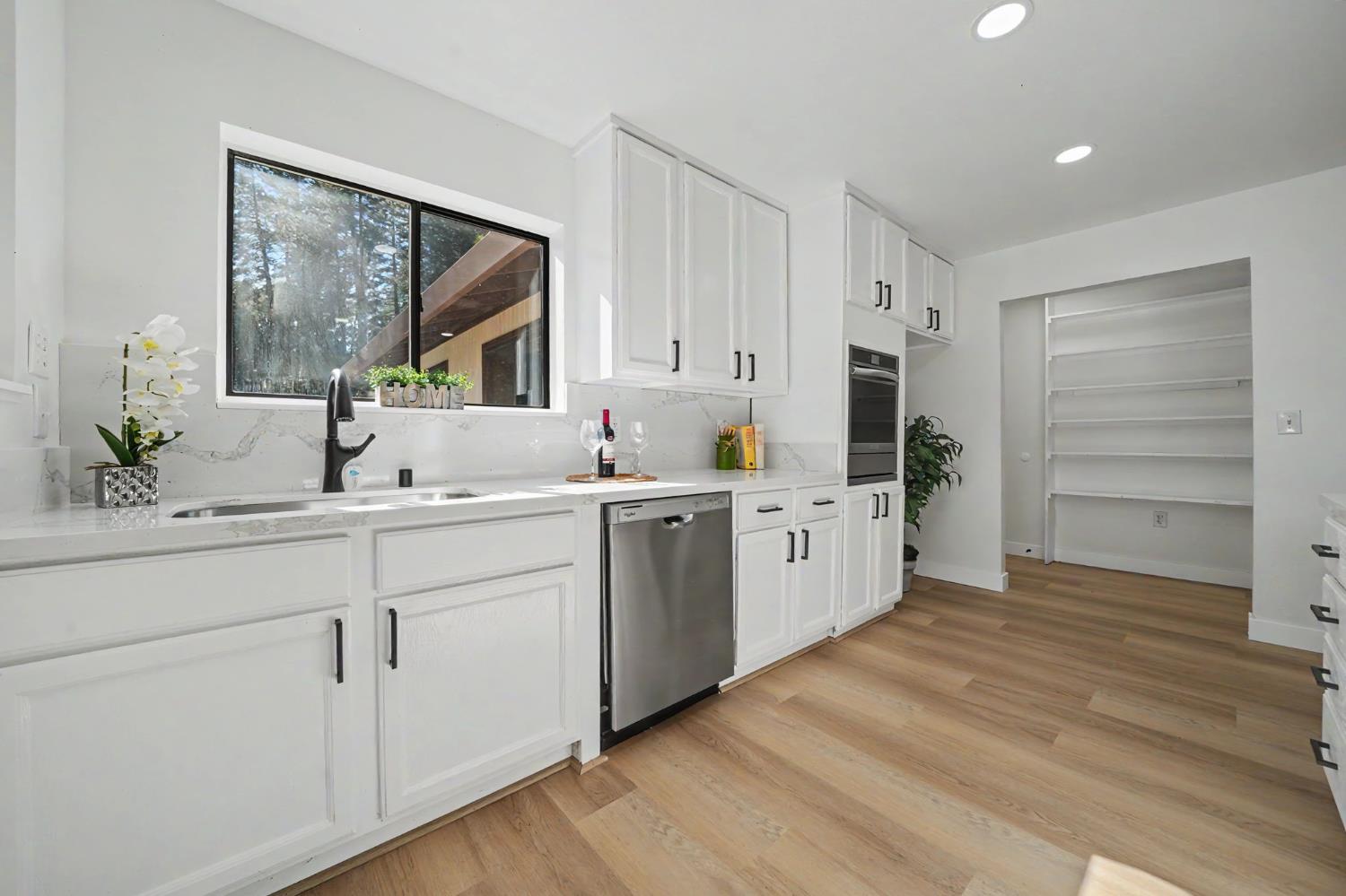 21640 Clute Canyon Road