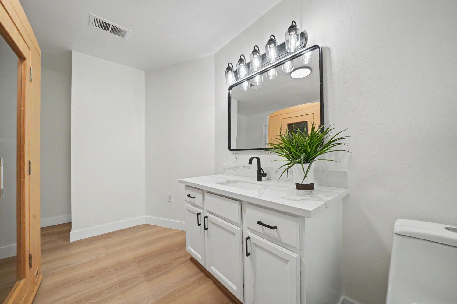 21640 Clute Canyon Road