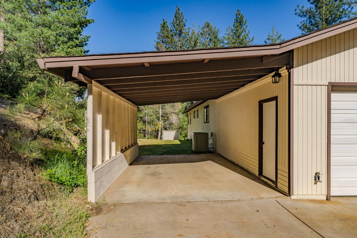 21640 Clute Canyon Road