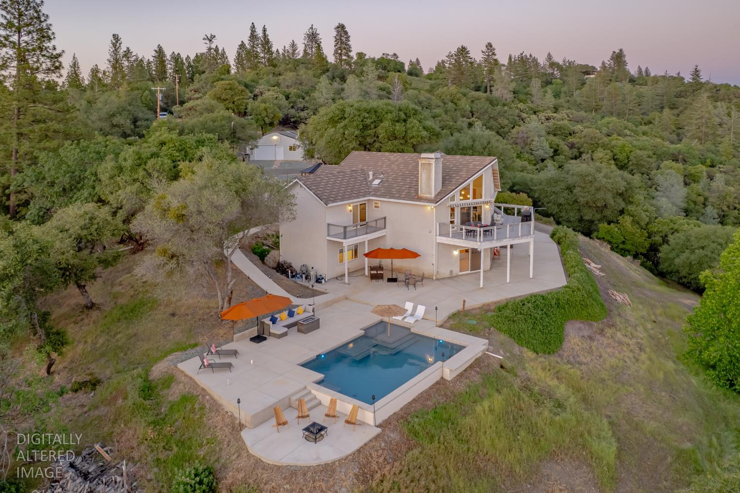 15620 Meadowlark Lane