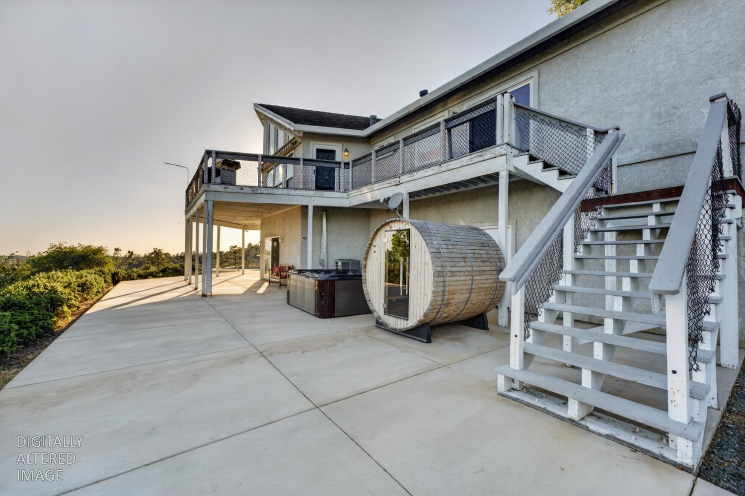 15620 Meadowlark Lane