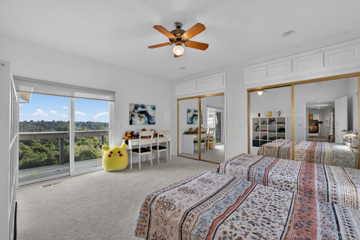 15620 Meadowlark Lane