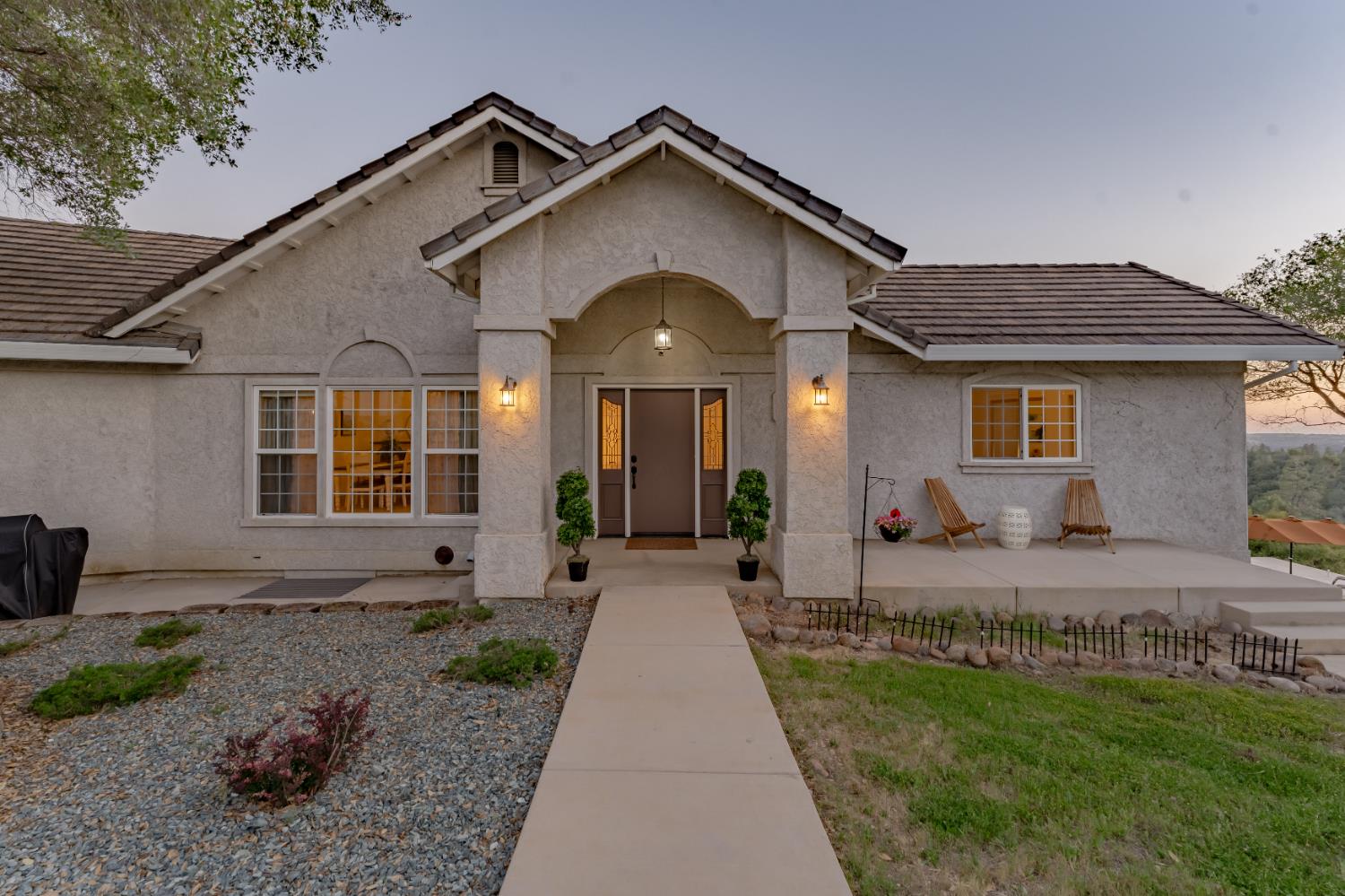 15620 Meadowlark Lane