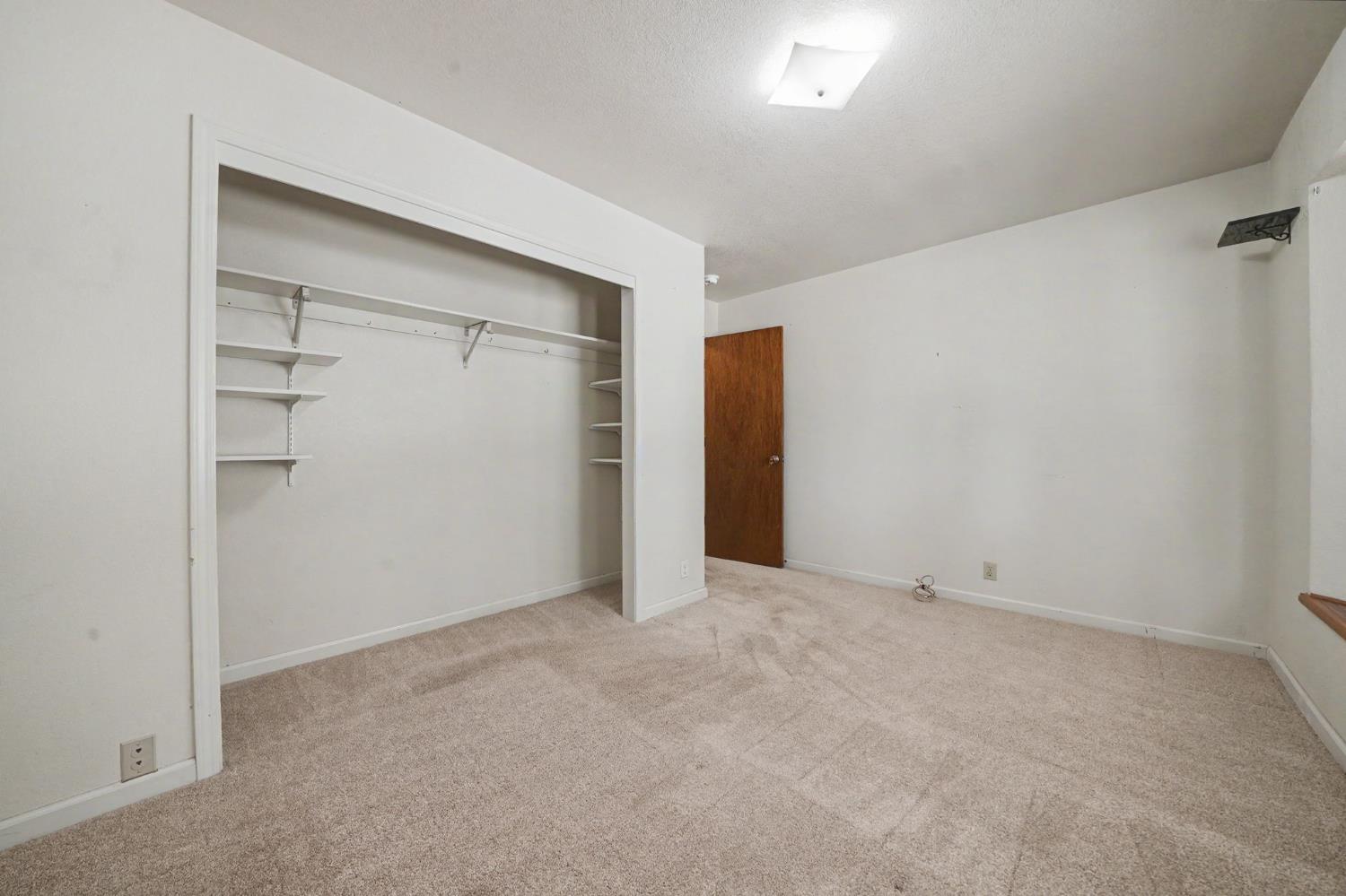23876 Meadow Crest Drive