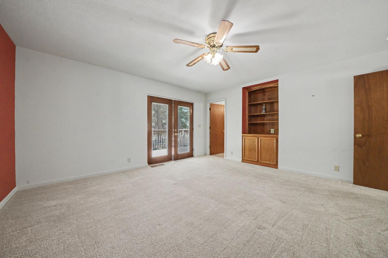 23876 Meadow Crest Drive