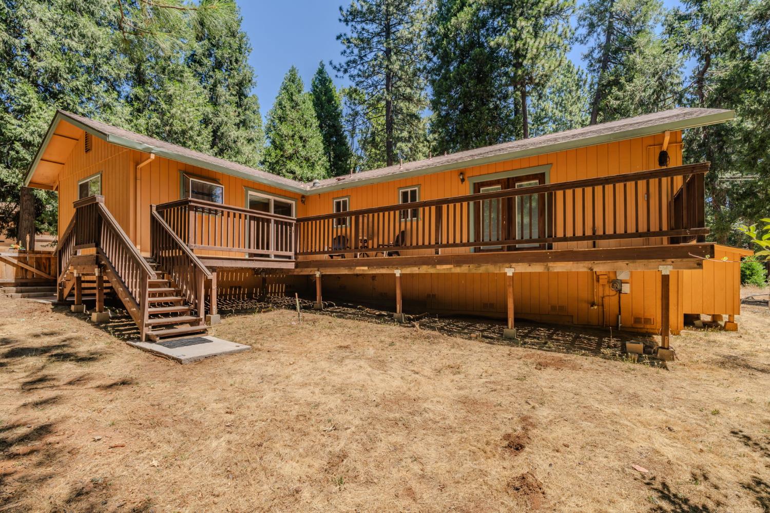 23876 Meadow Crest Drive