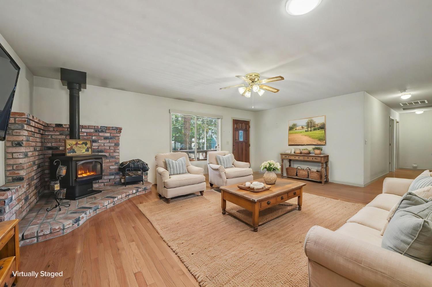 23876 Meadow Crest Drive