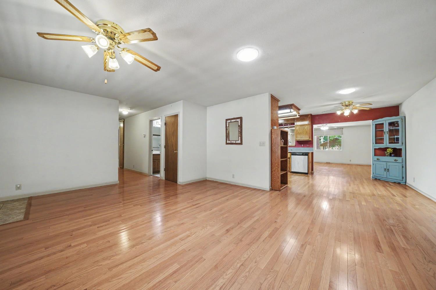 23876 Meadow Crest Drive