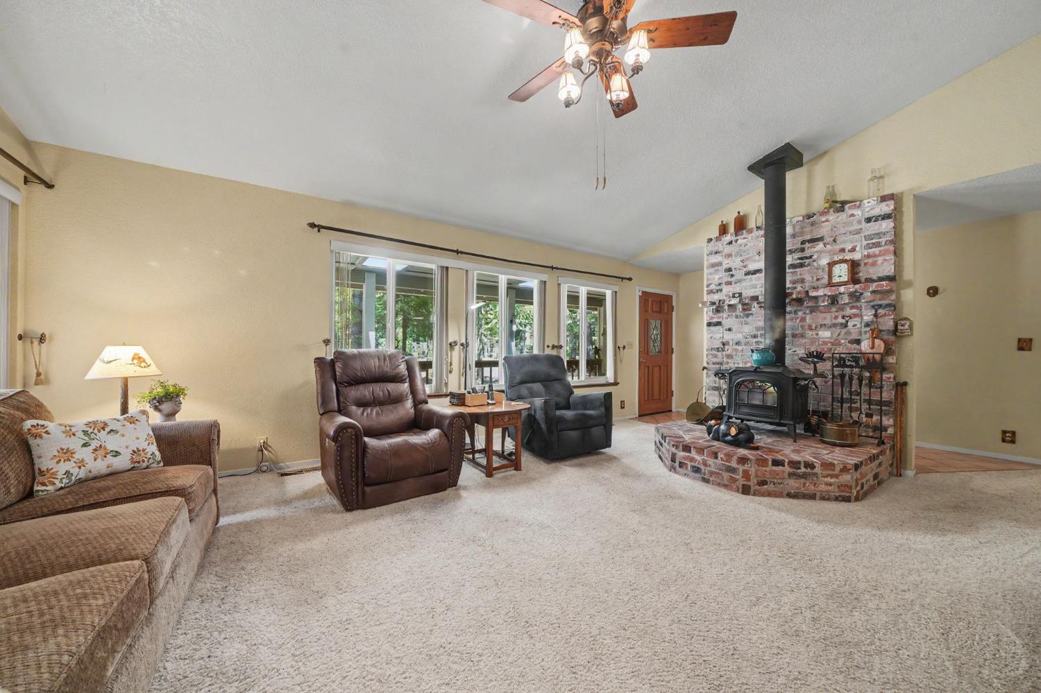 27144 Woodland Road
