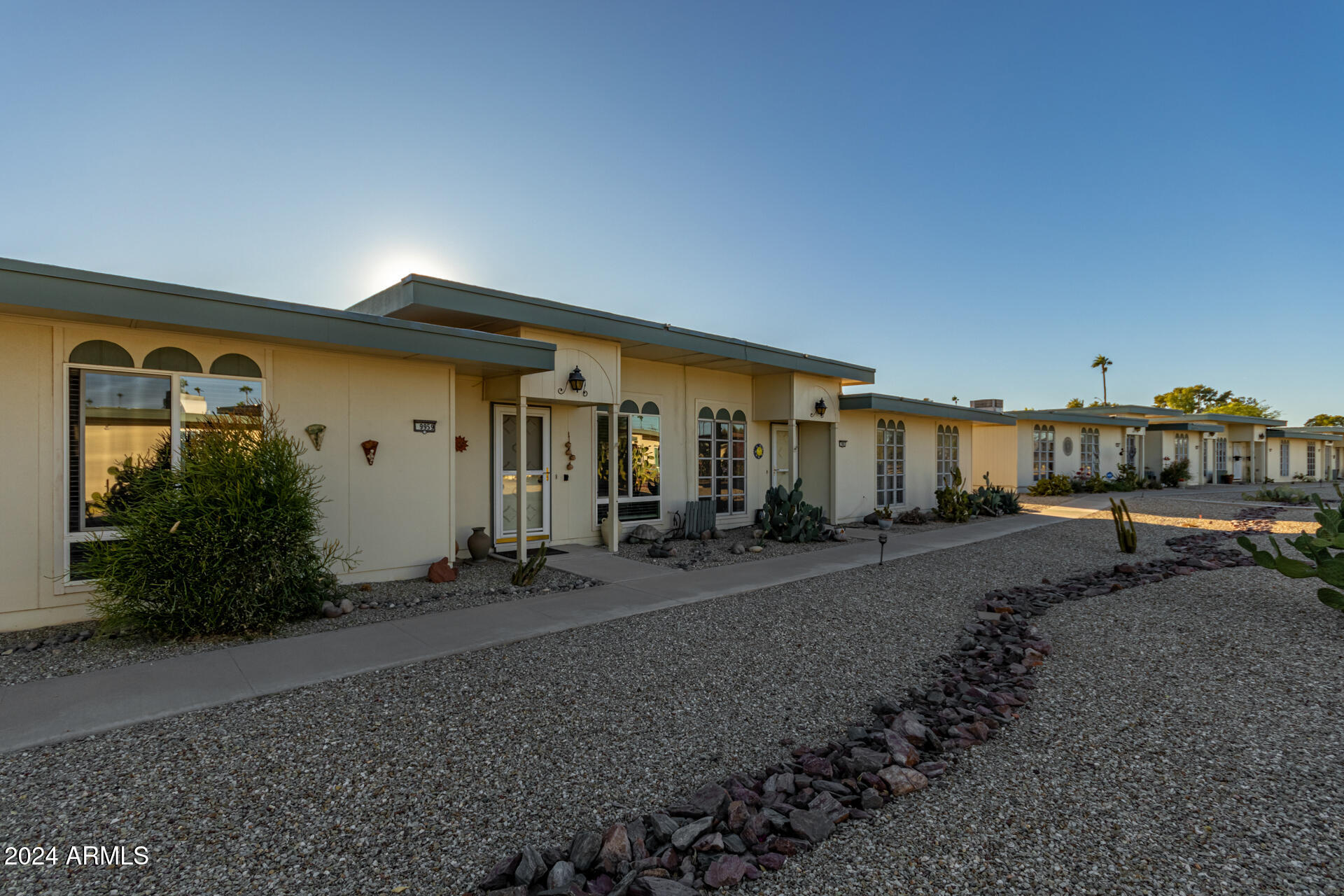 9959 W THUNDERBIRD Boulevard