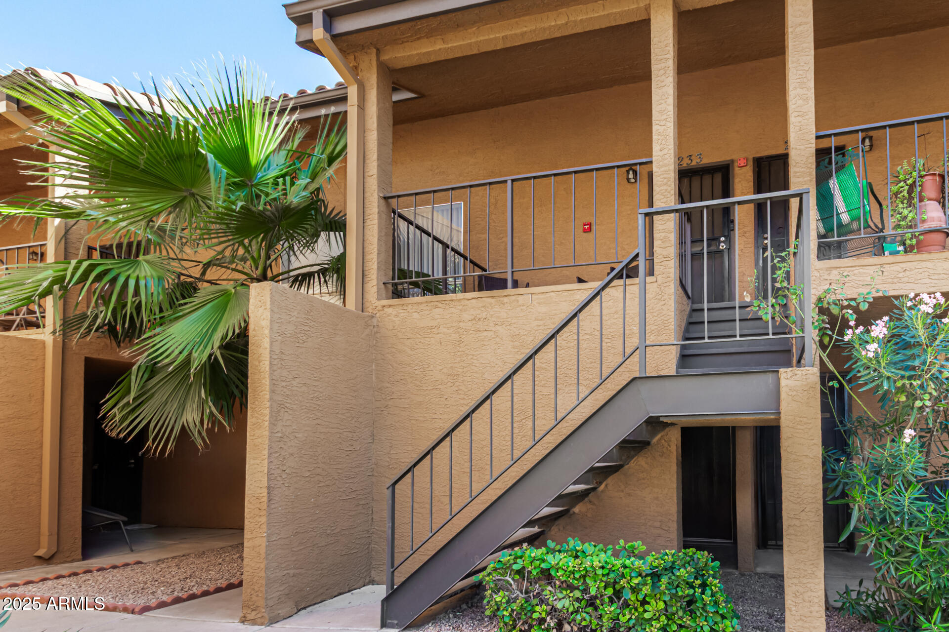 1831 W MULBERRY Drive, 233