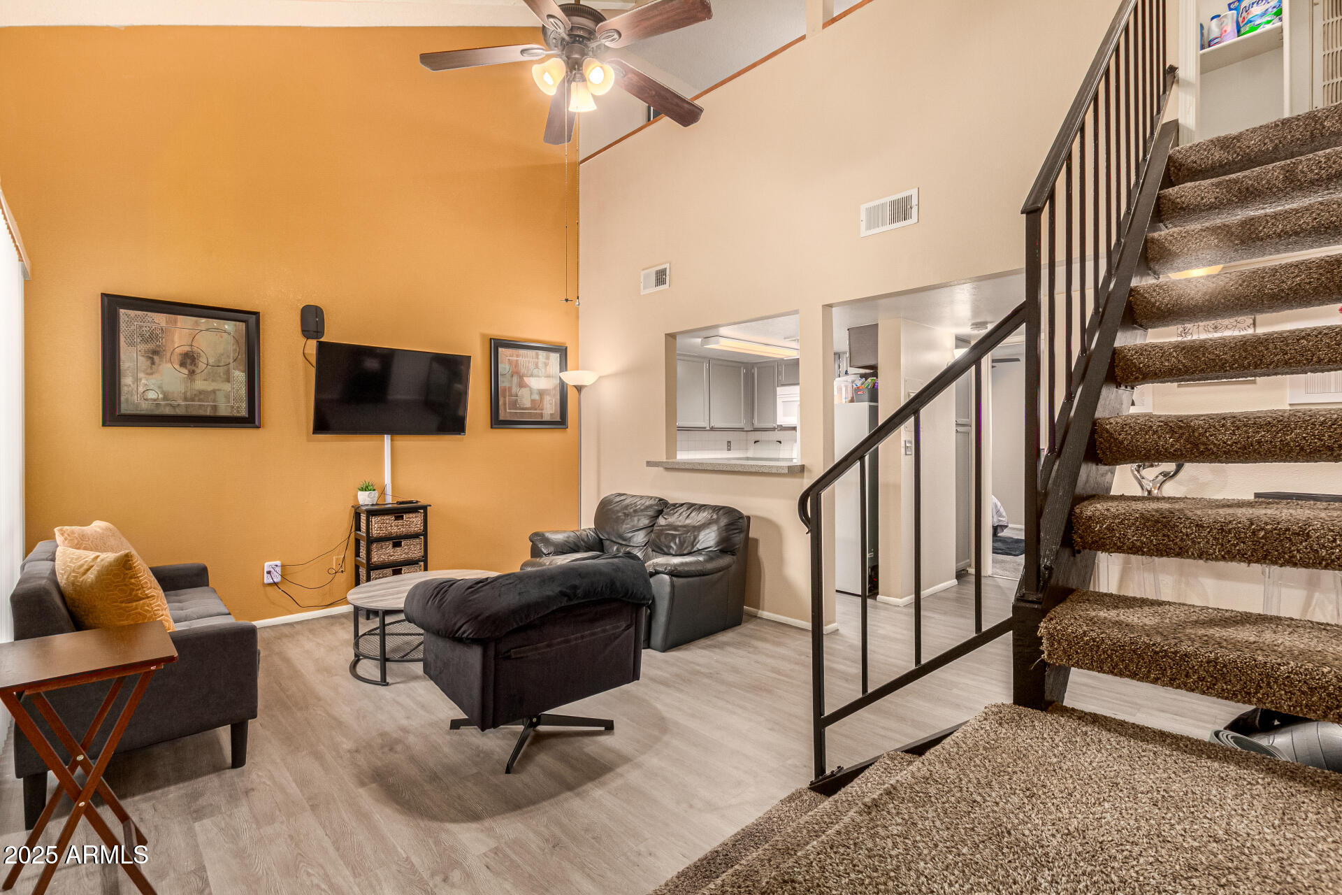 1831 W MULBERRY Drive, 233