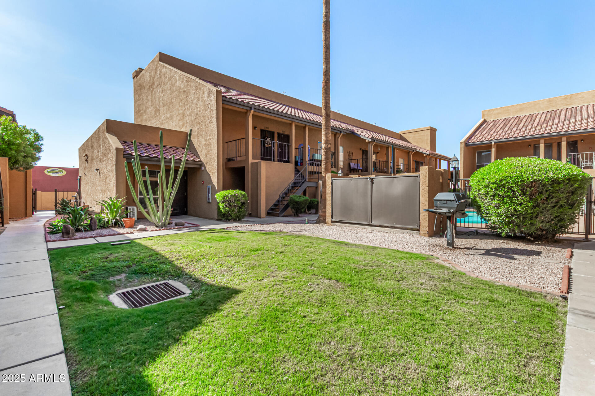 1831 W MULBERRY Drive, 233