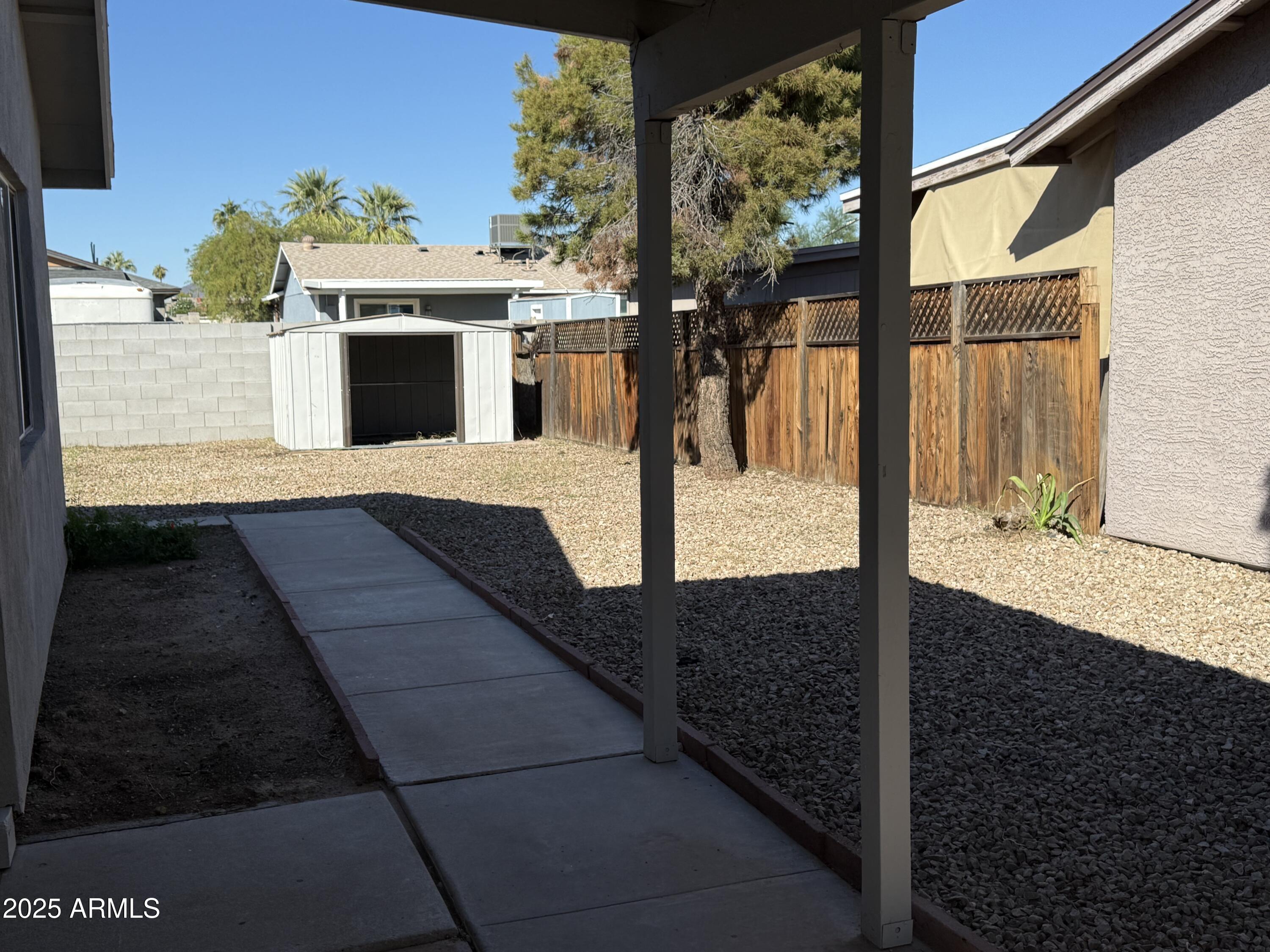 5234 W BANFF Lane, Glendale